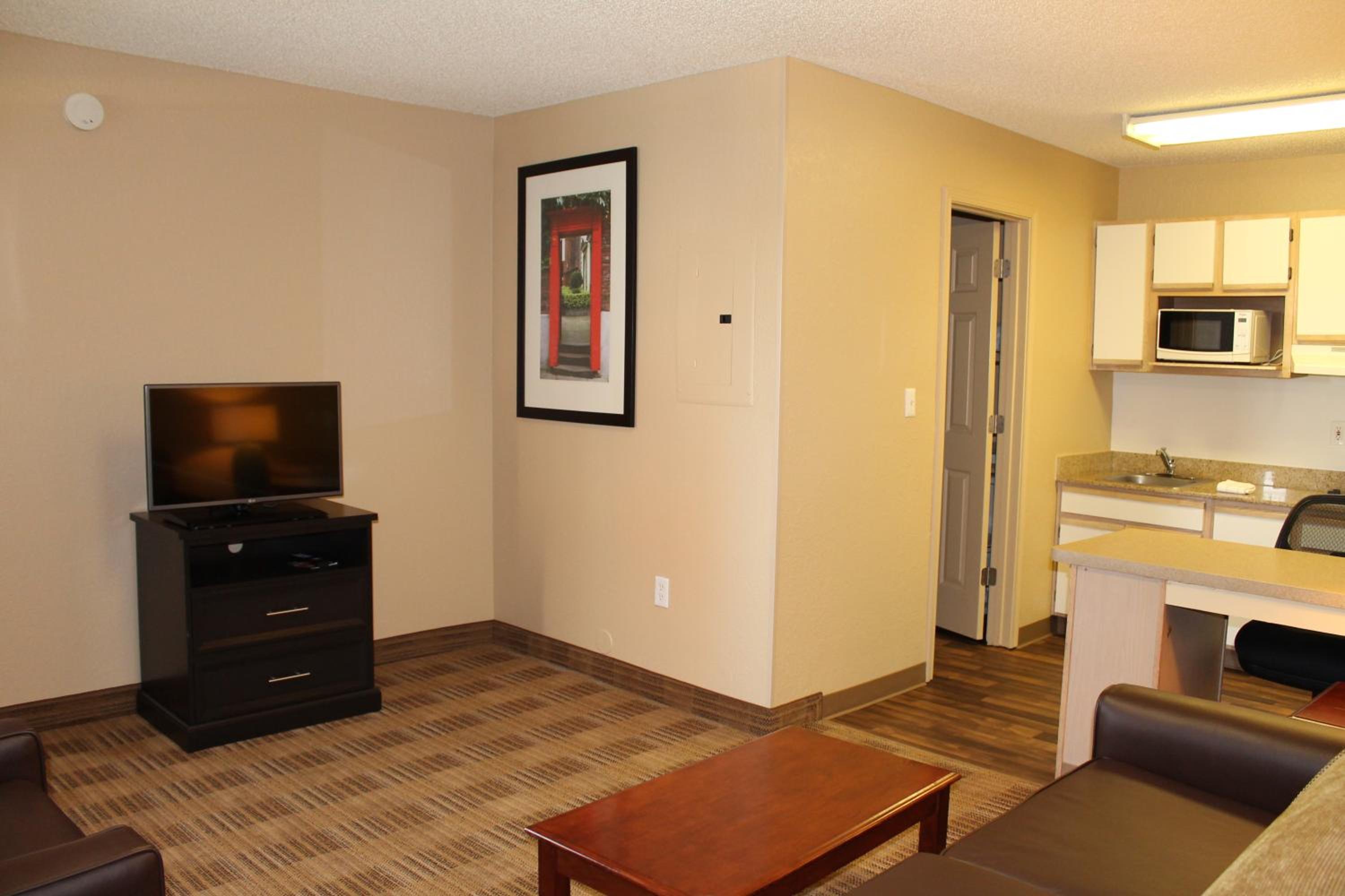 One Bedroom Suite with 2 Double Beds - Non-Smoking - Photo 5