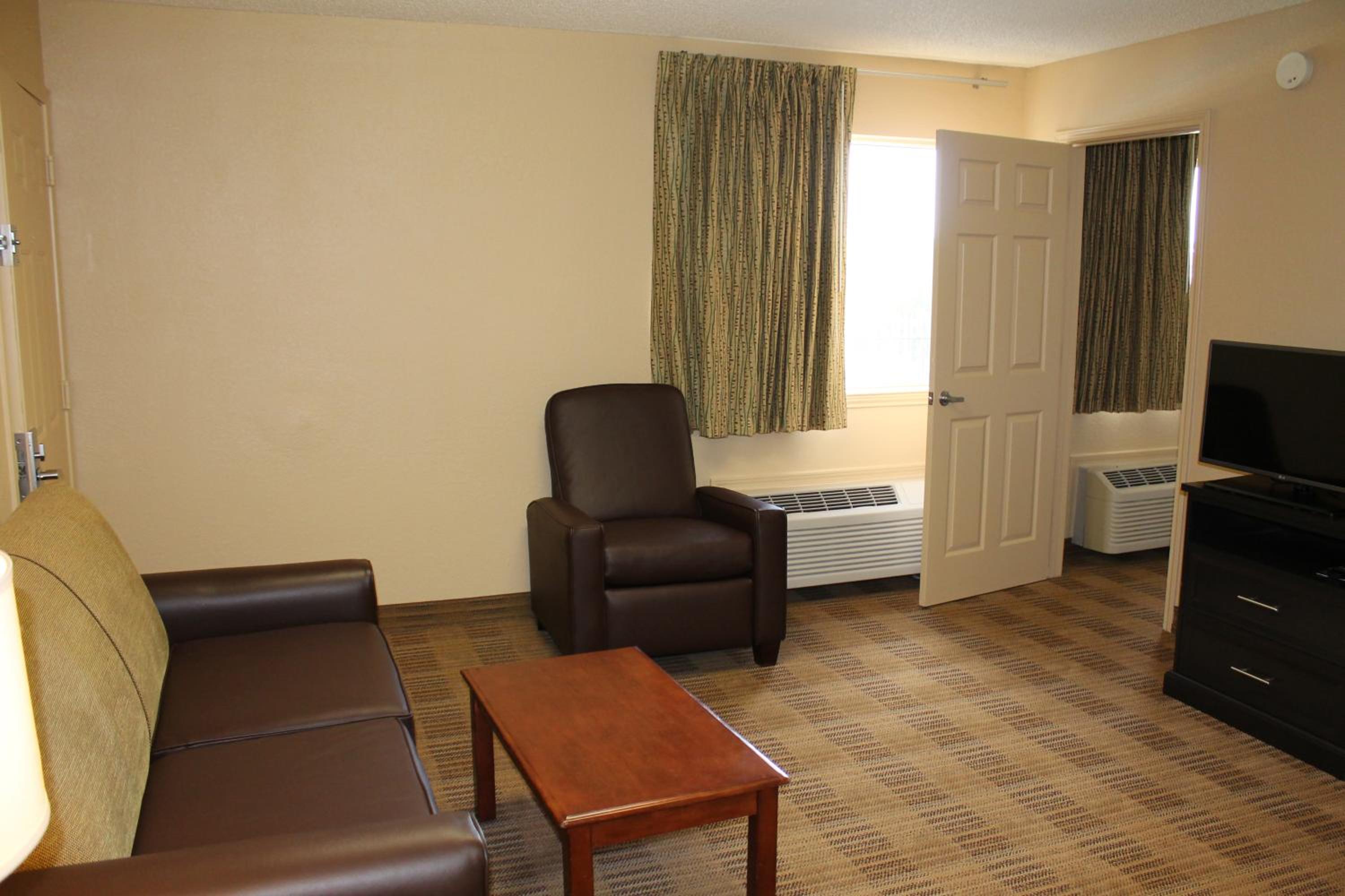 One Bedroom Suite with 2 Double Beds - Non-Smoking - Photo 6