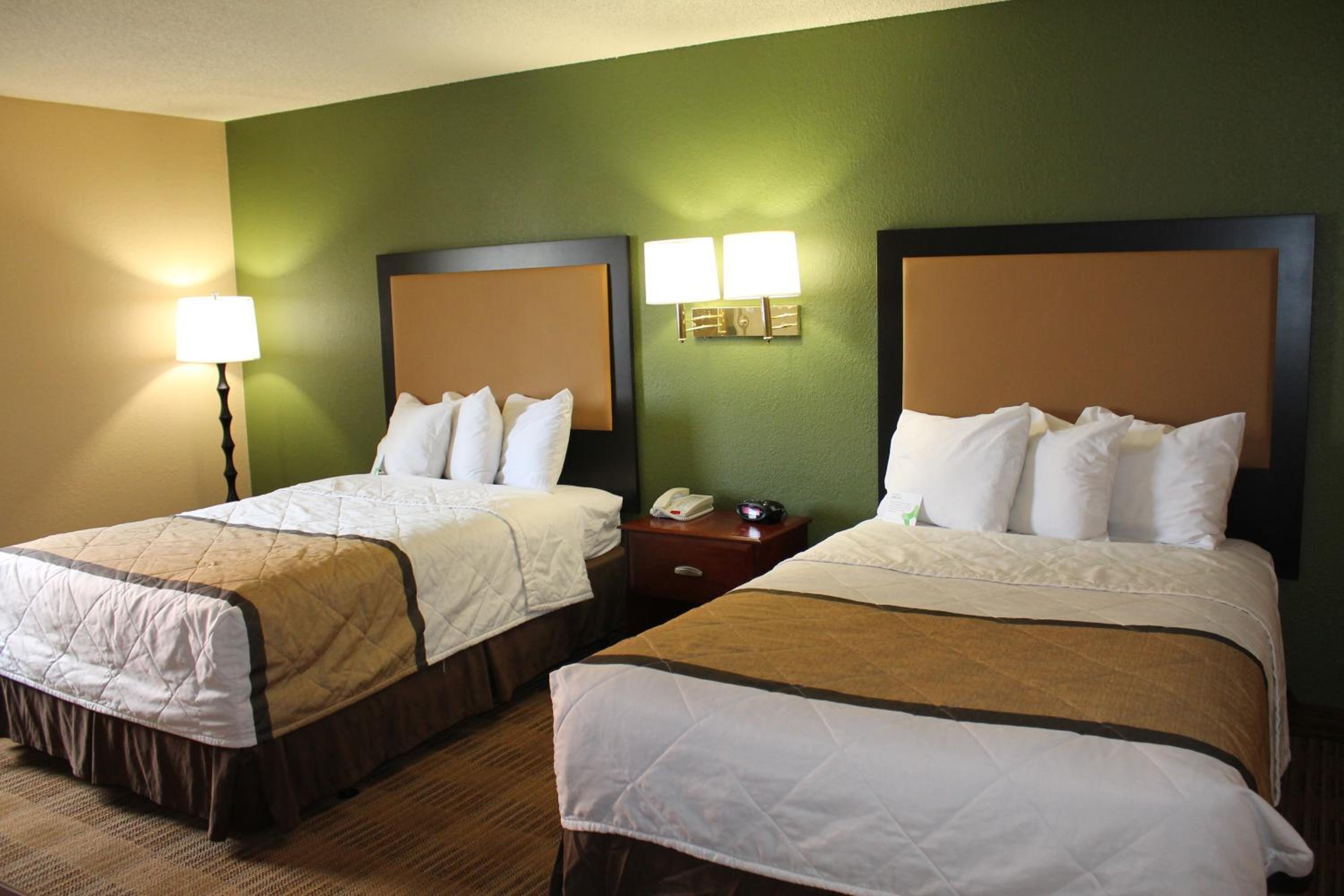 One Bedroom Suite with 2 Double Beds - Non-Smoking - Photo 1