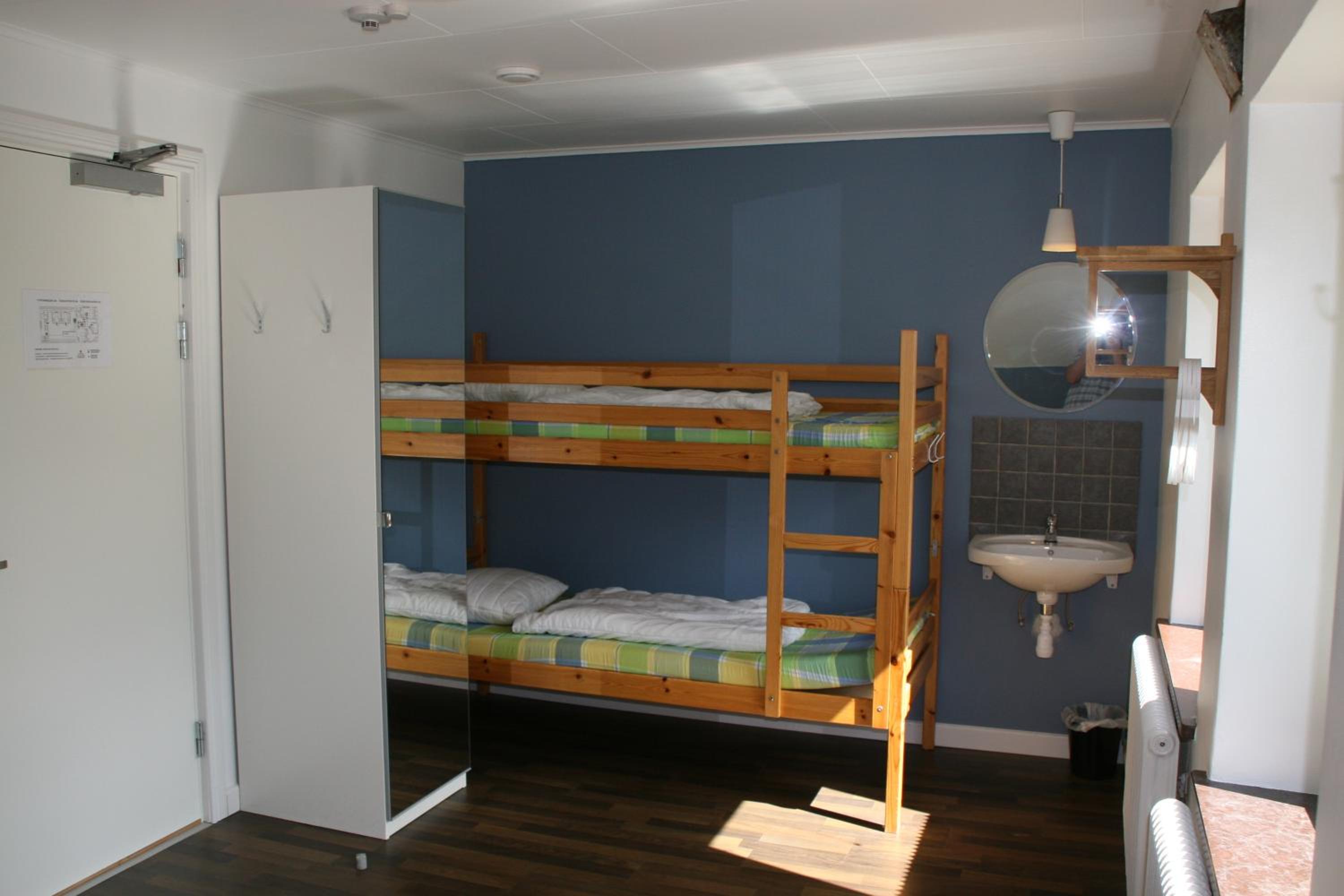 Quadruple Room with Shared Bathroom photo 2
