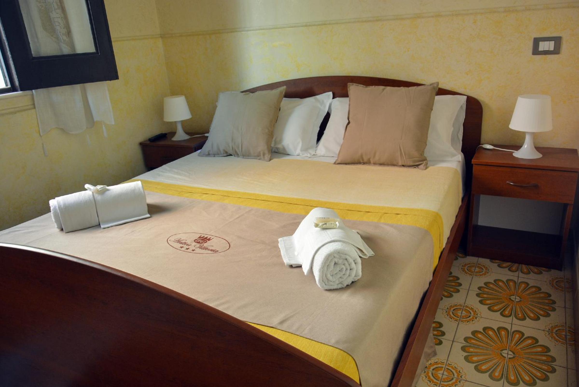 Deluxe Triple Room photo 3