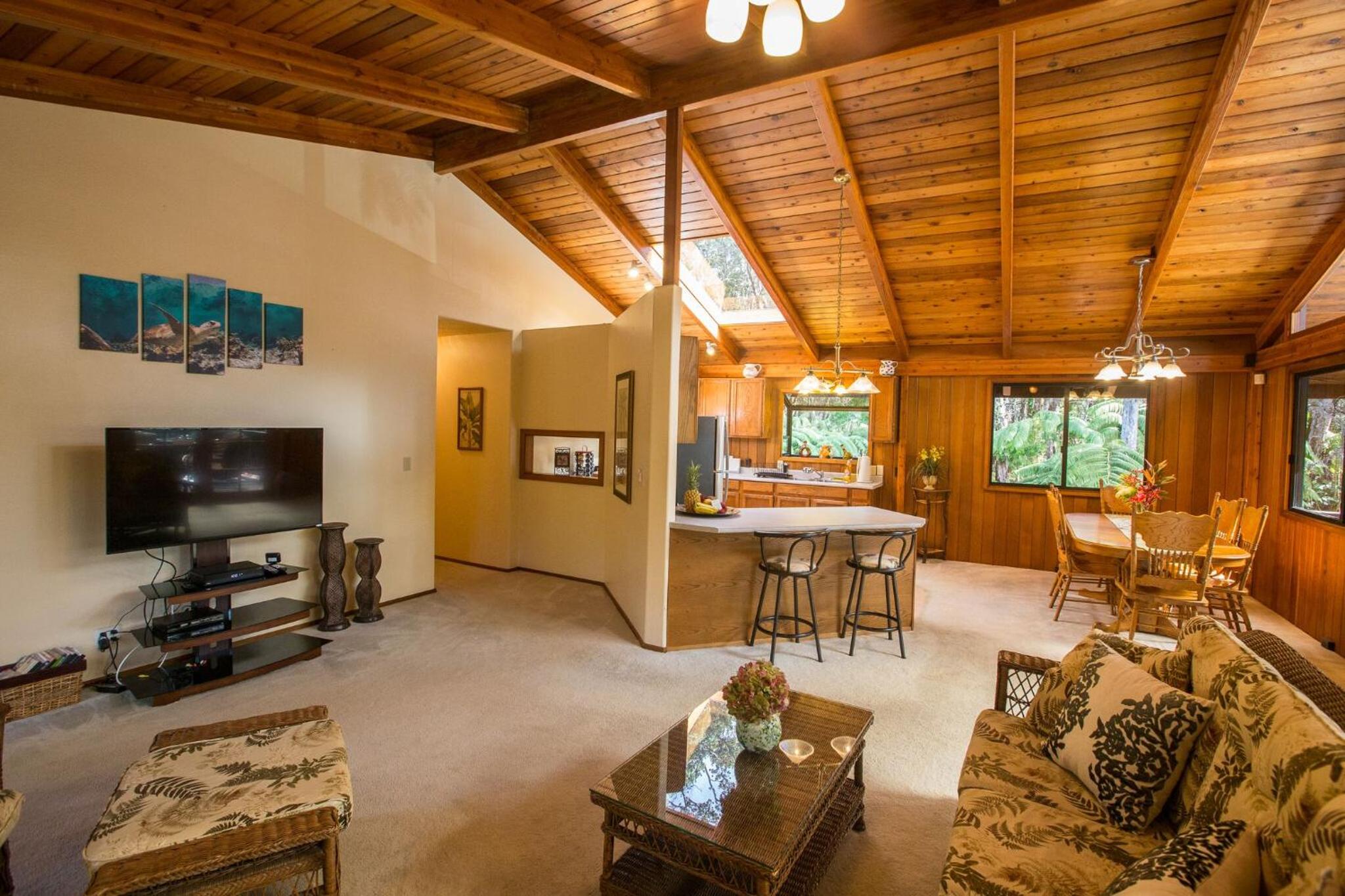 Three-Bedroom House photo 3