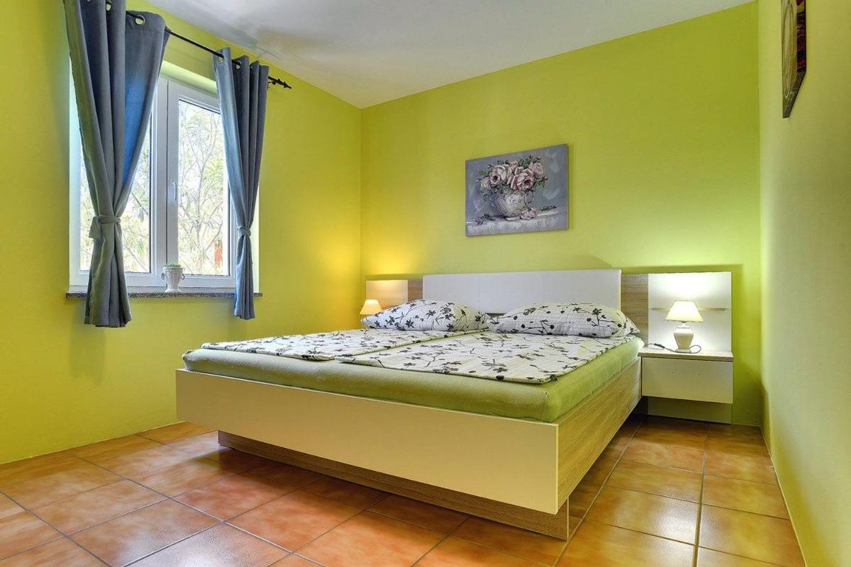 Apartment - Ground Floor photo 2