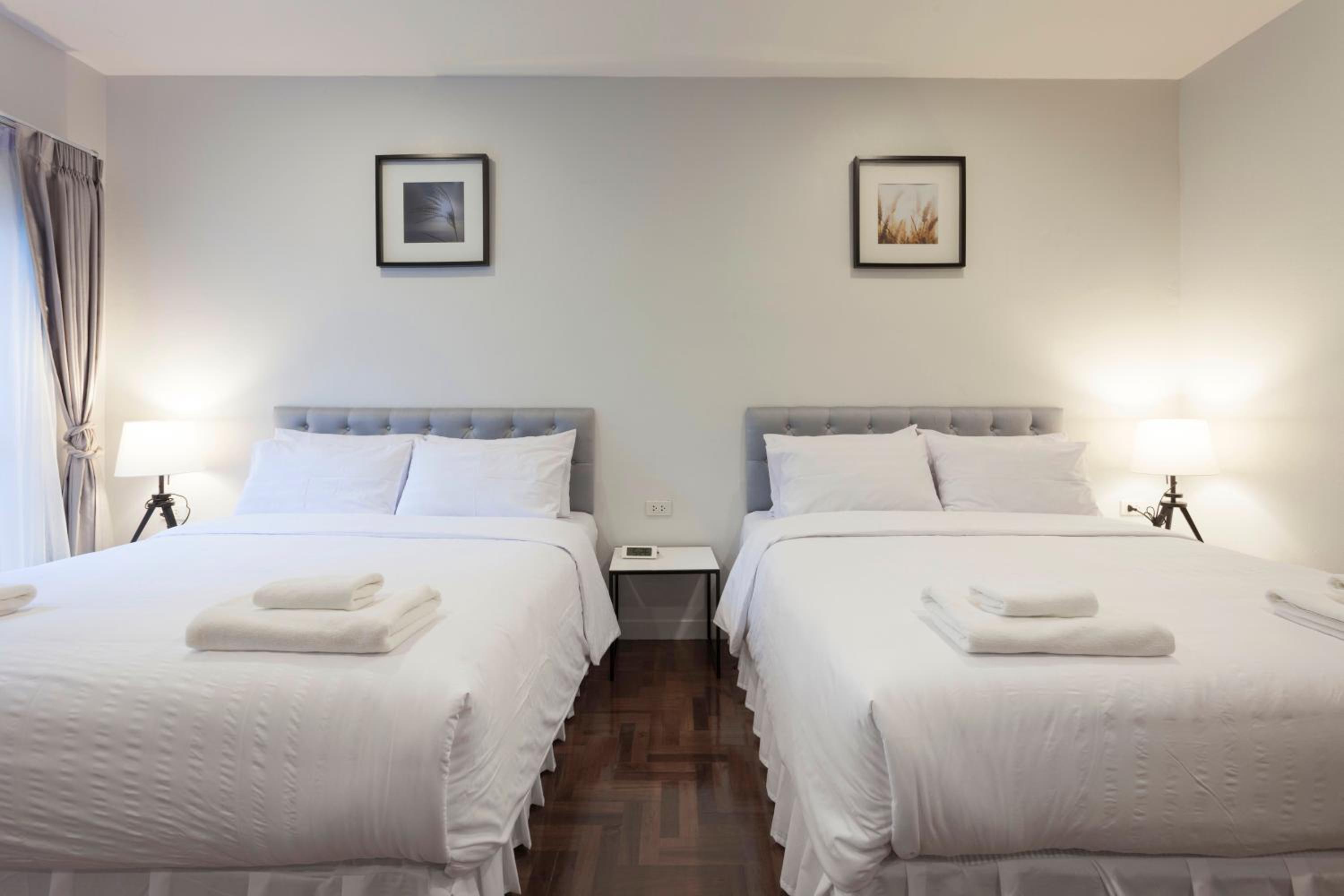 Deluxe Quadruple Room - Photo 6