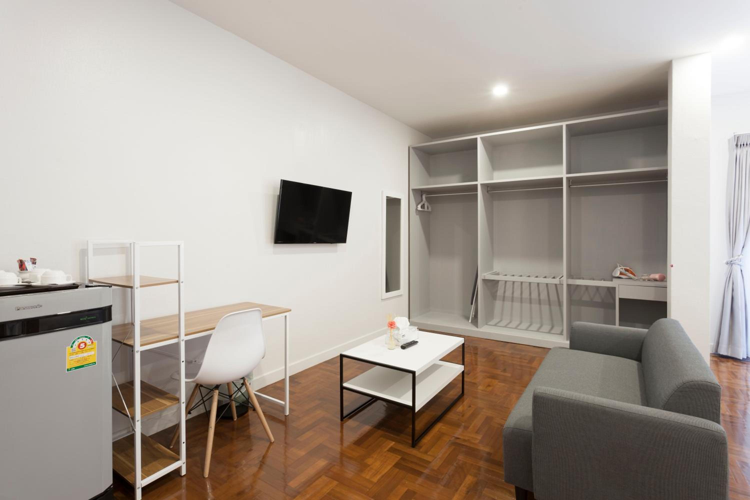 Deluxe Quadruple Room - Photo 4
