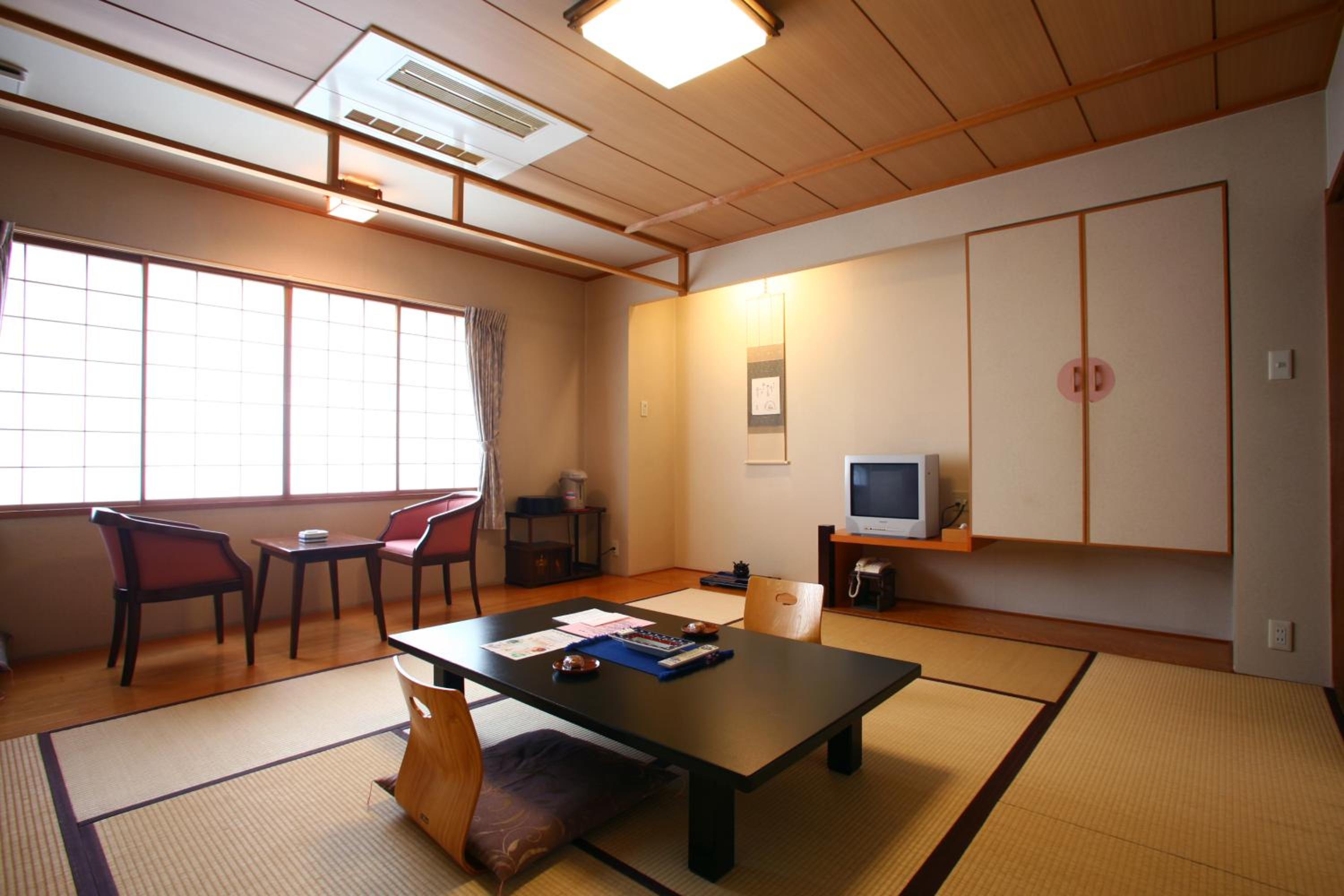 Japanese-Style Room with Shared Bathroom - Non-Smoking