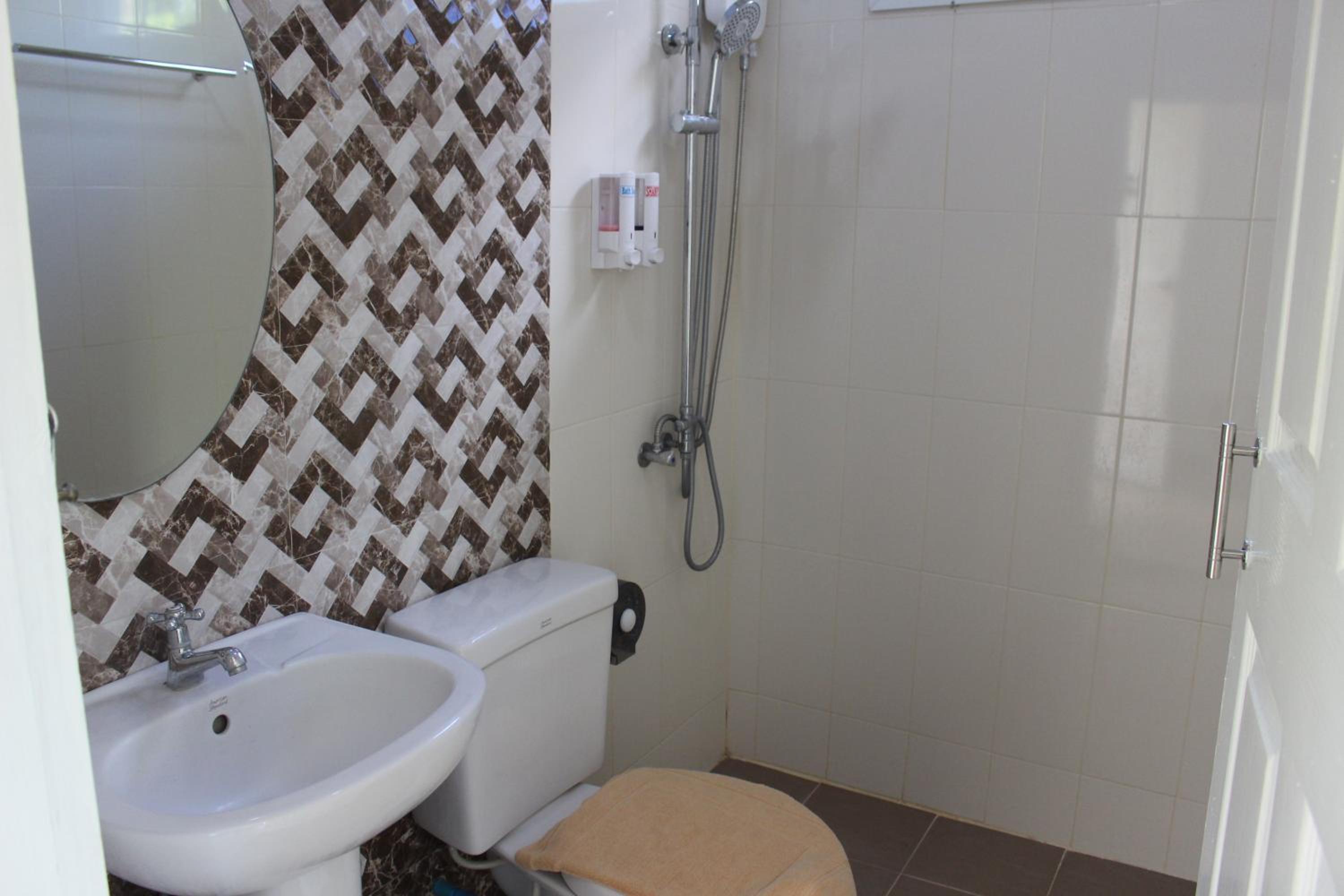 Deluxe Double Room with Balcony photo 3