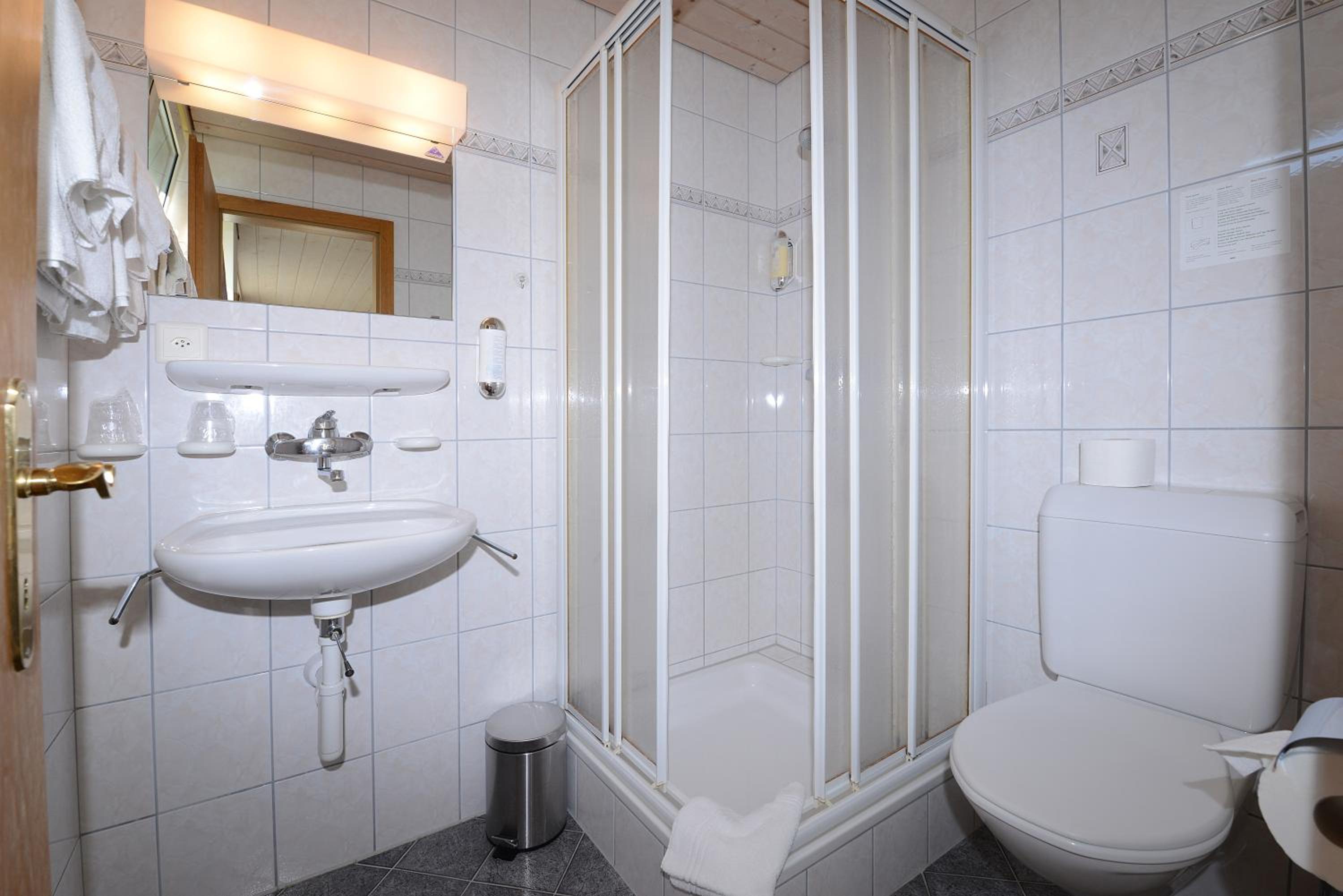 Double Room - Photo 2