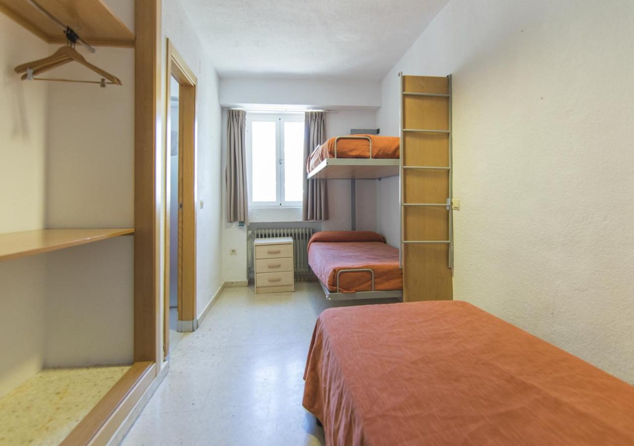 Habitación Triple con Baño Privado