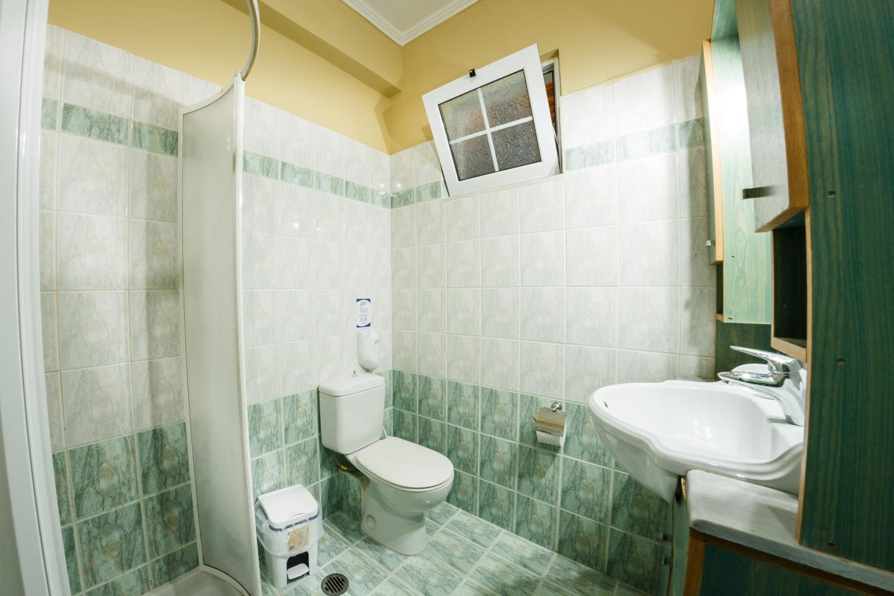 Quadruple Room with Balcony photo 2