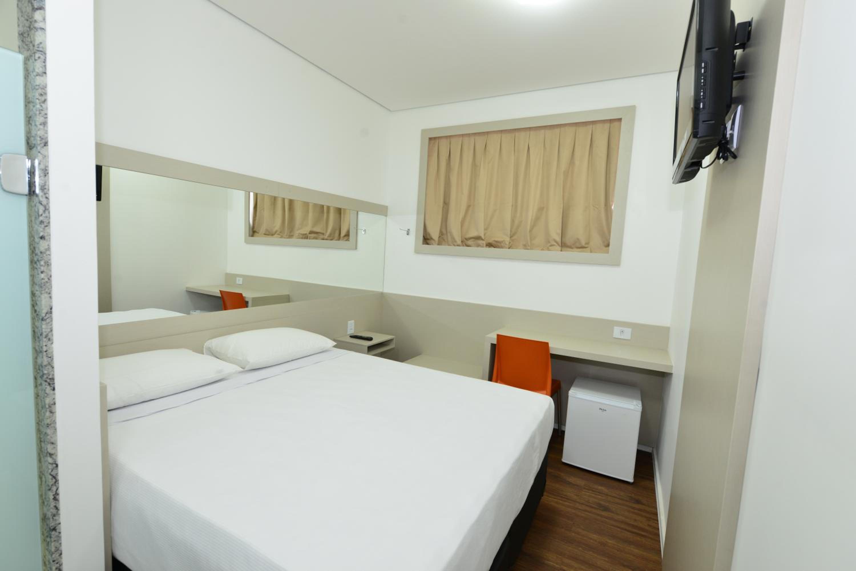 Budget Double Room photo 1