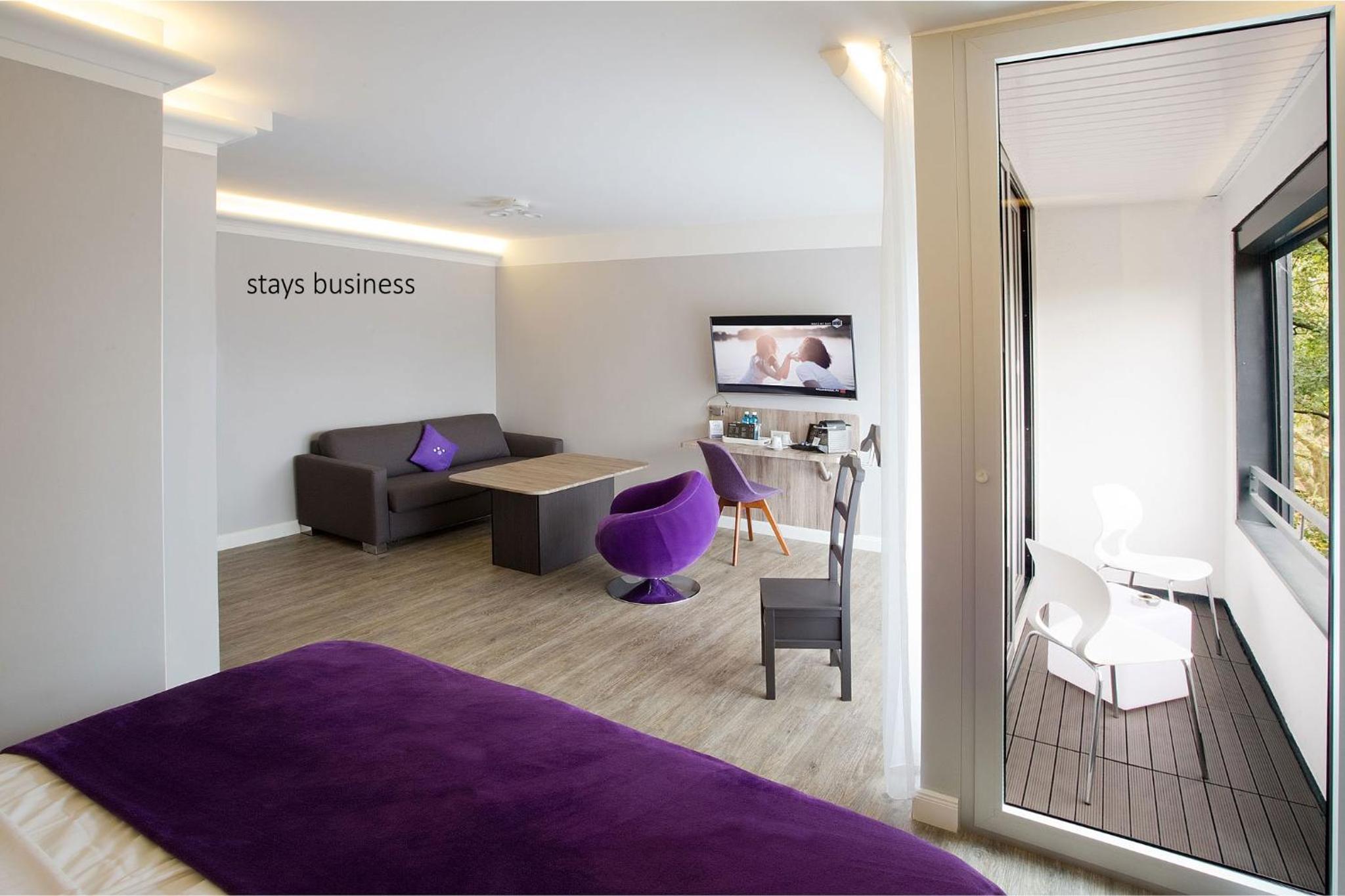 stays business - Photo 6