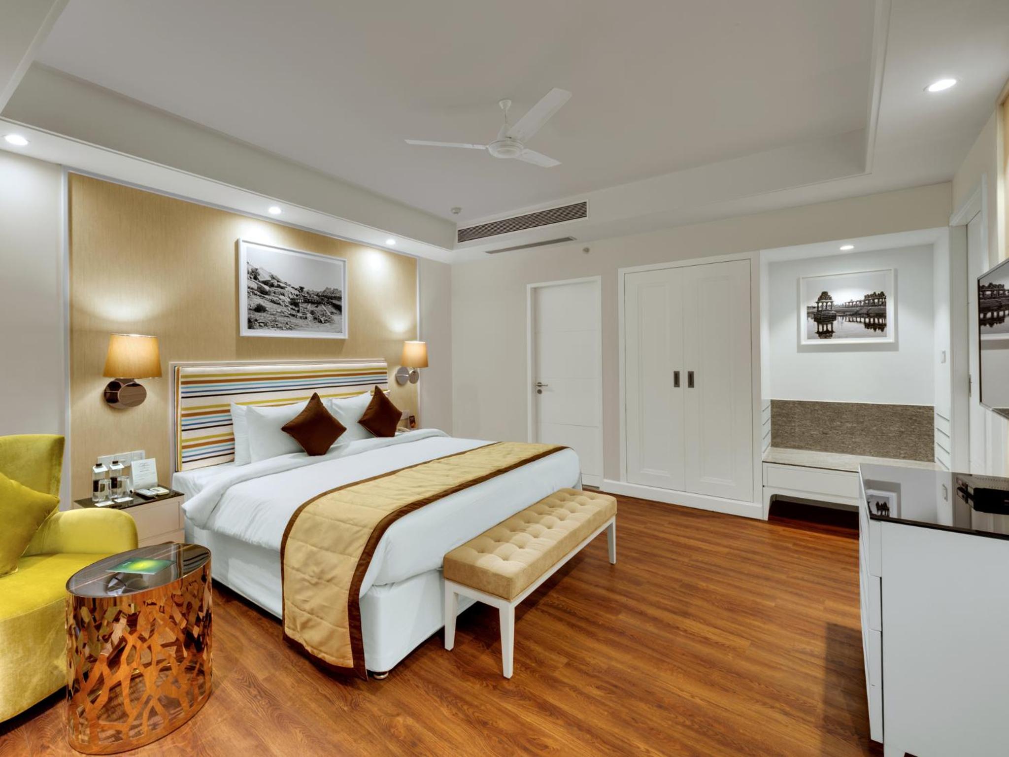 Hazel Suite