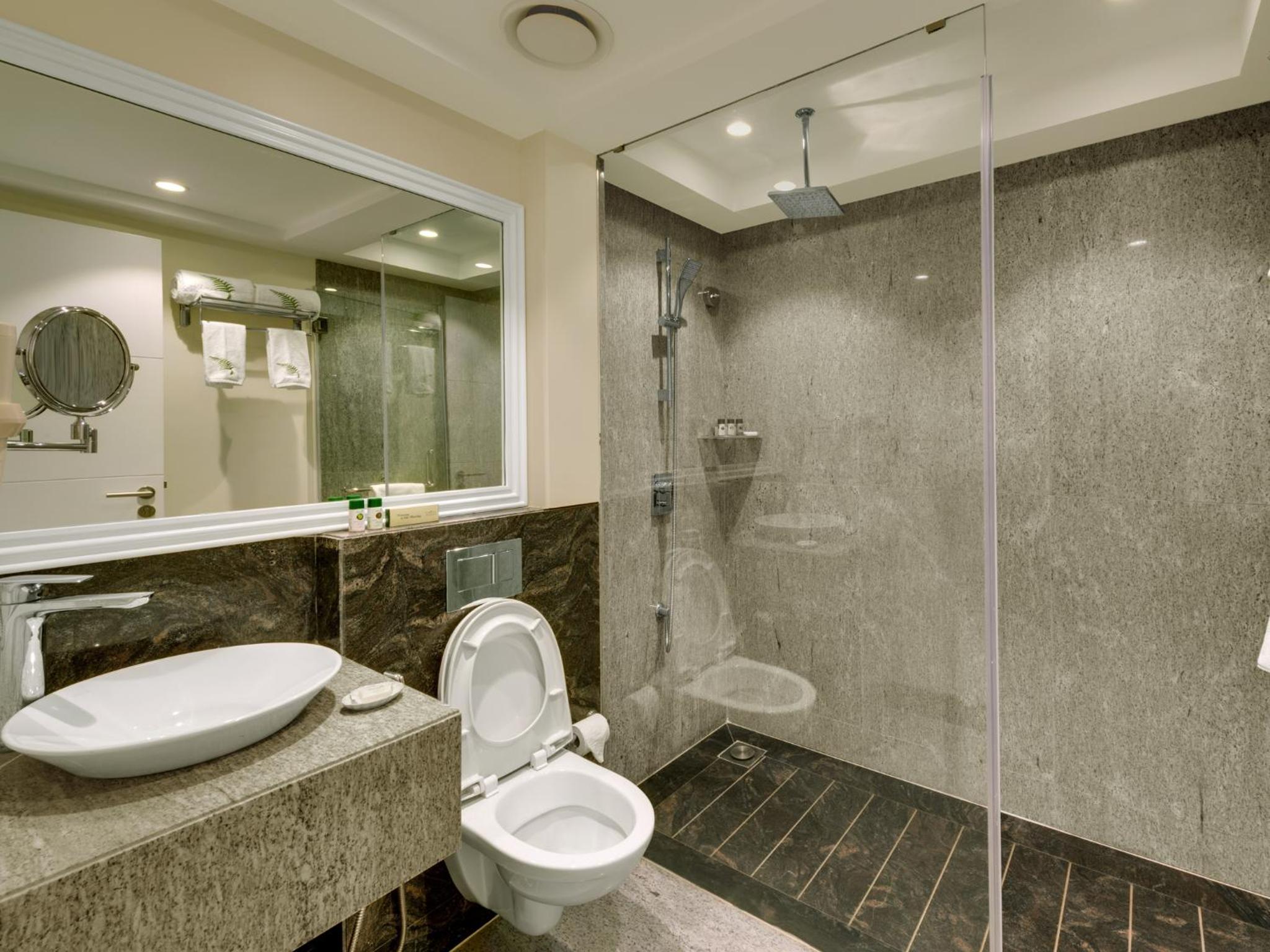 Hazel Suite