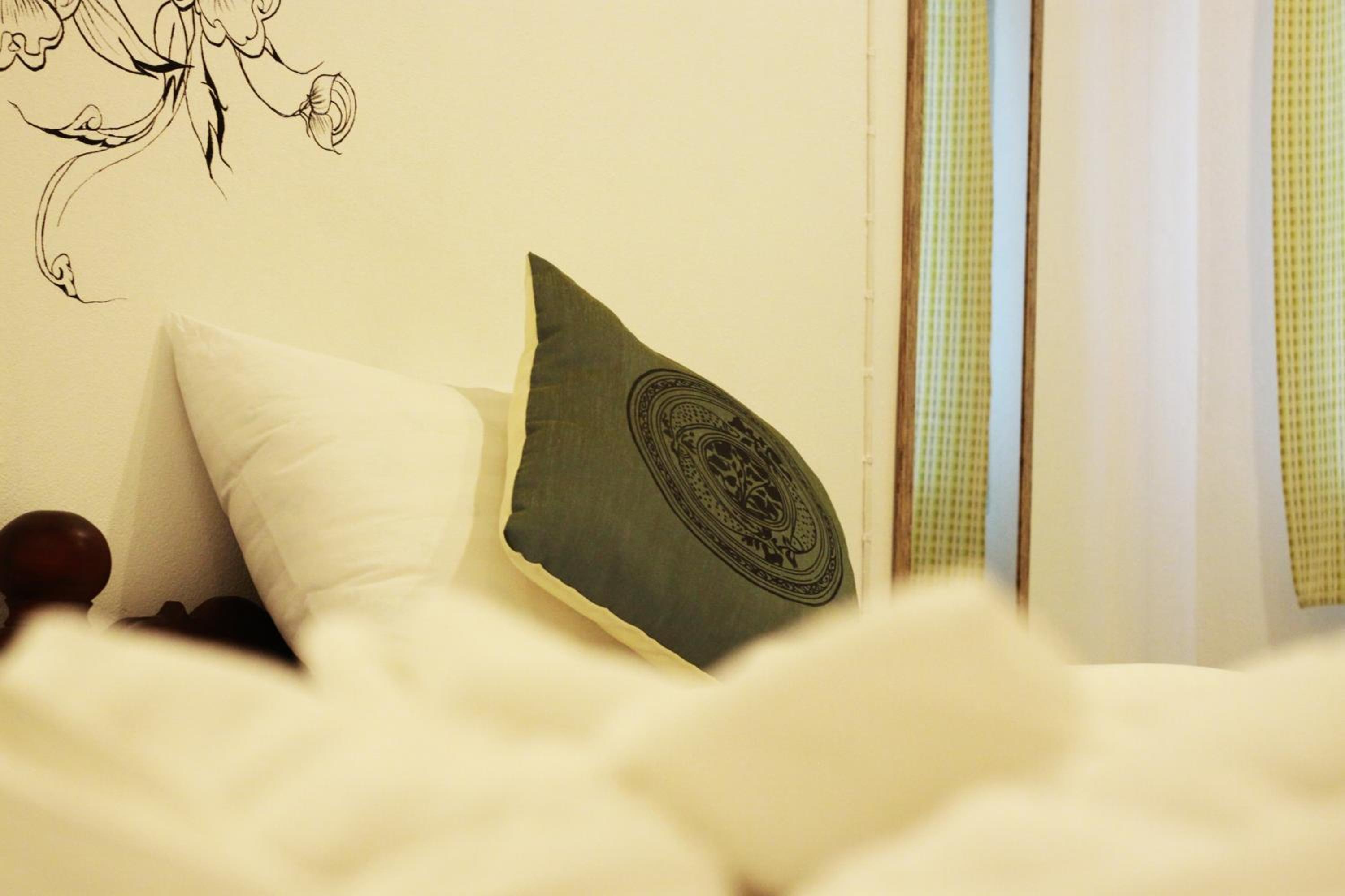 Standard Twin Room - Photo 16