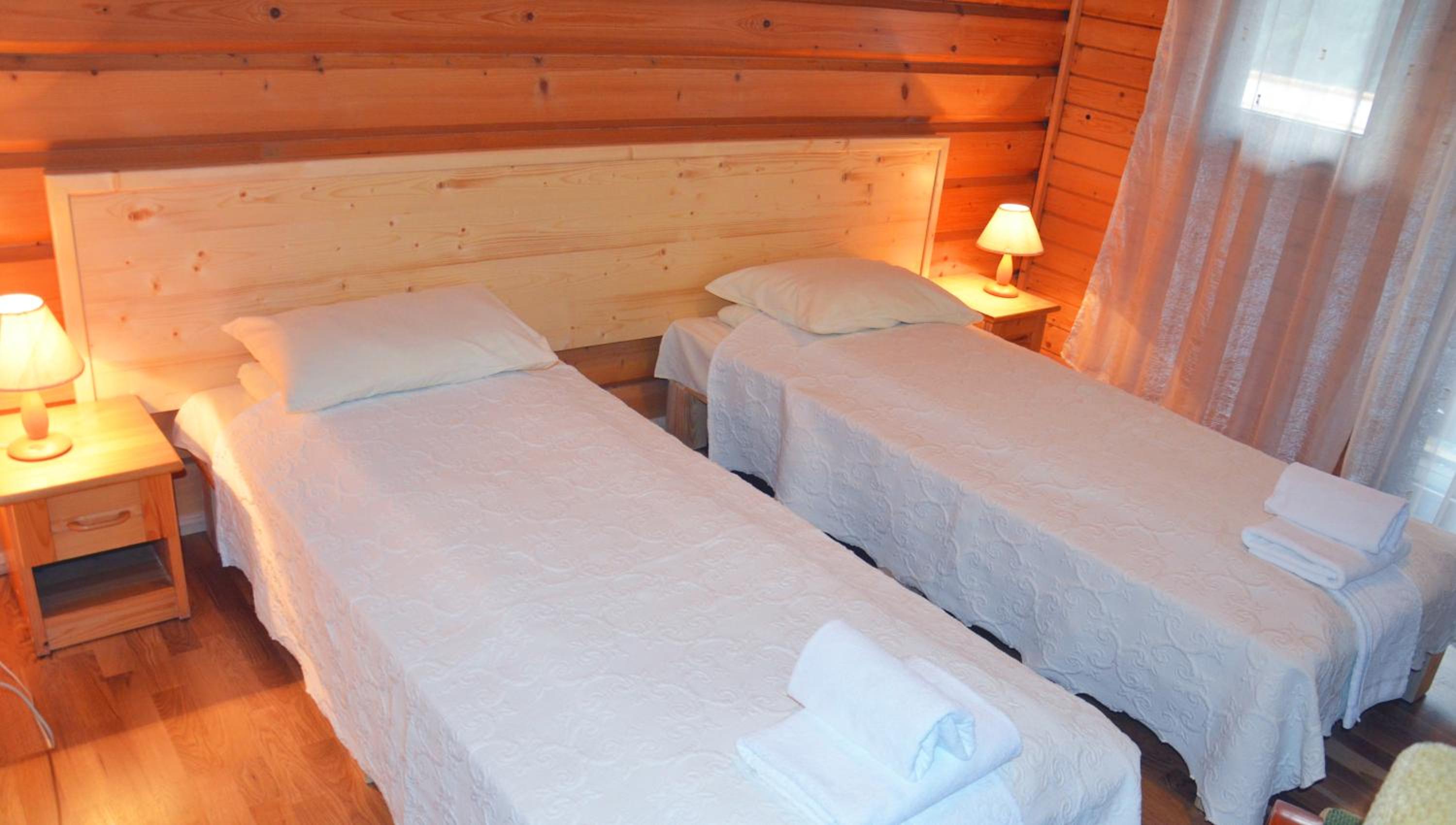Small Twin Room - Photo 1