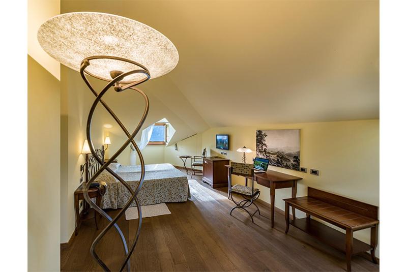 Deluxe Double or Twin Room with Lake View - Attic
