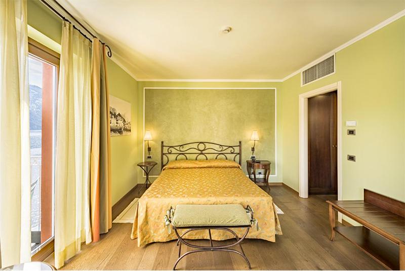 Deluxe Double or Twin Room with Lake View - Photo 8