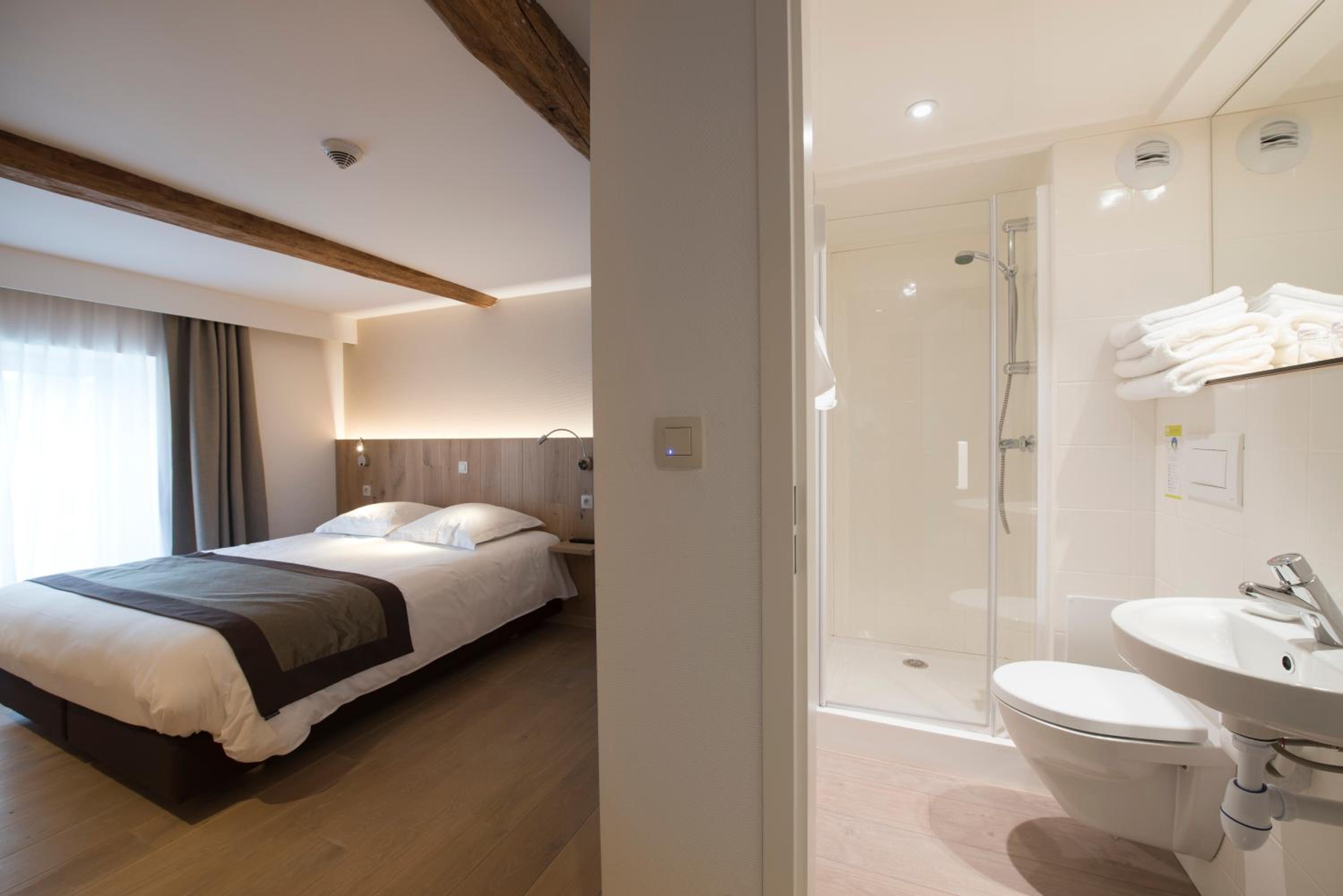 Standard Double Room photo 1