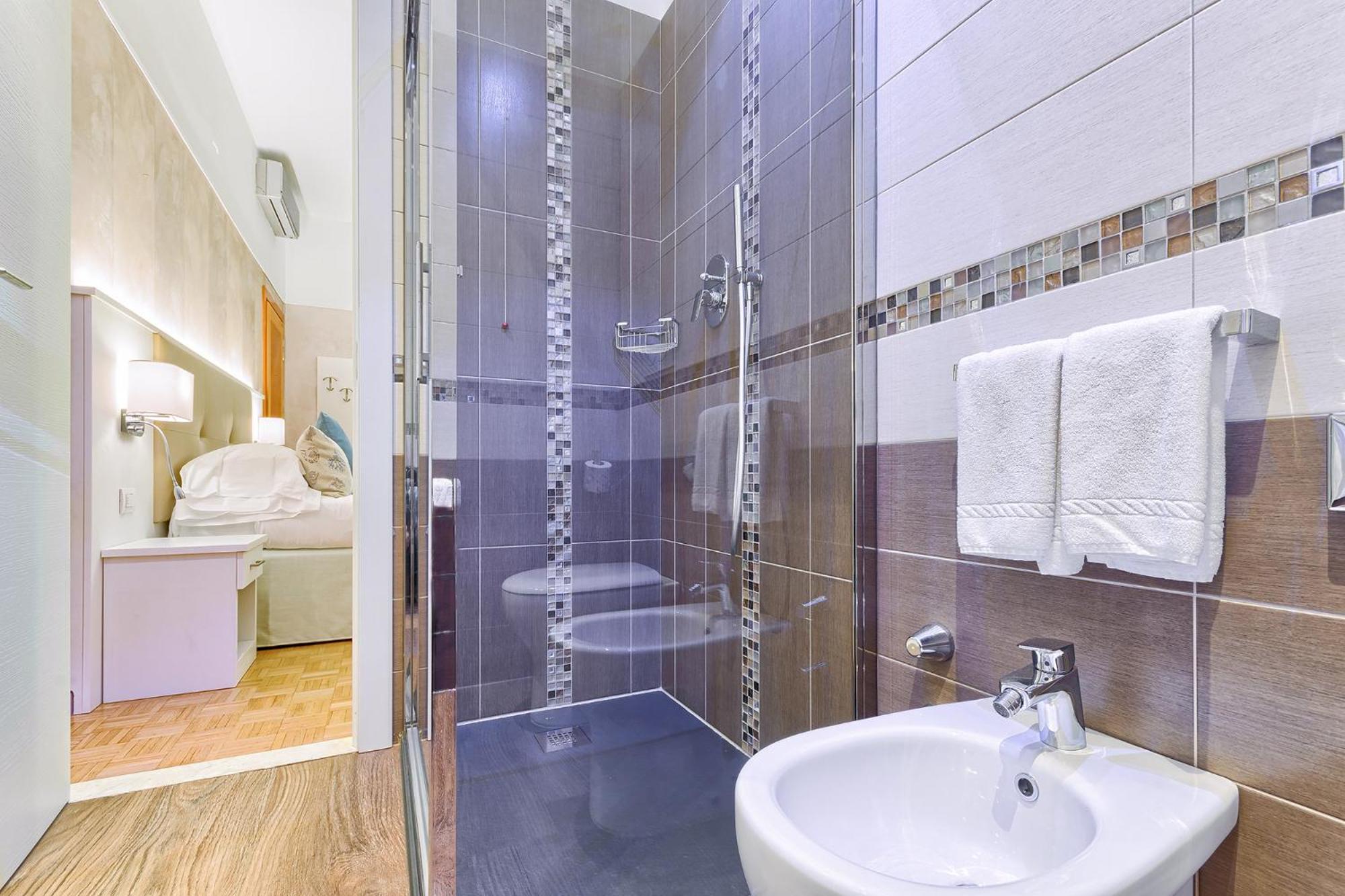 Deluxe Double or Twin Room - Photo 80