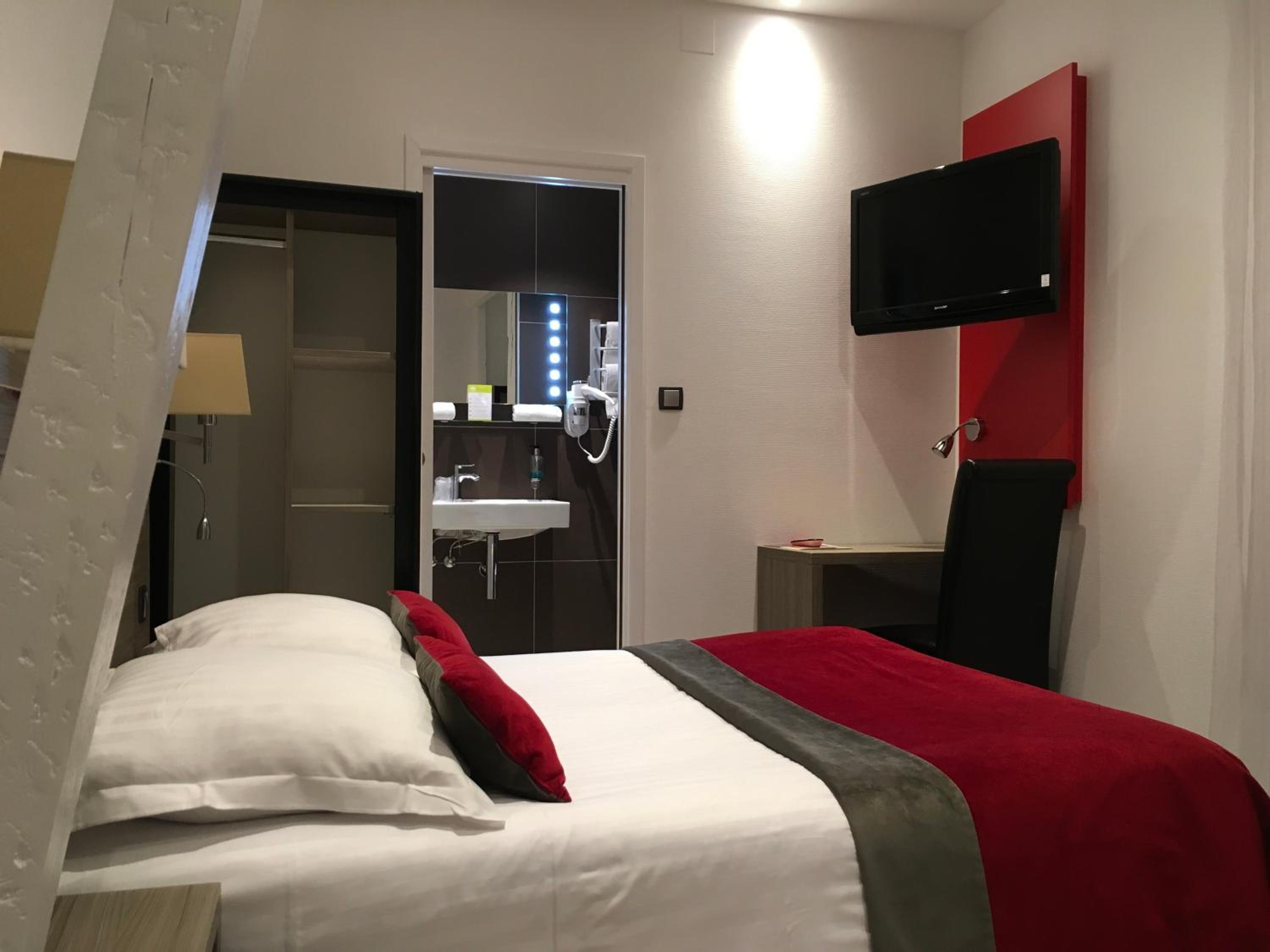 Triple Room - Photo 1