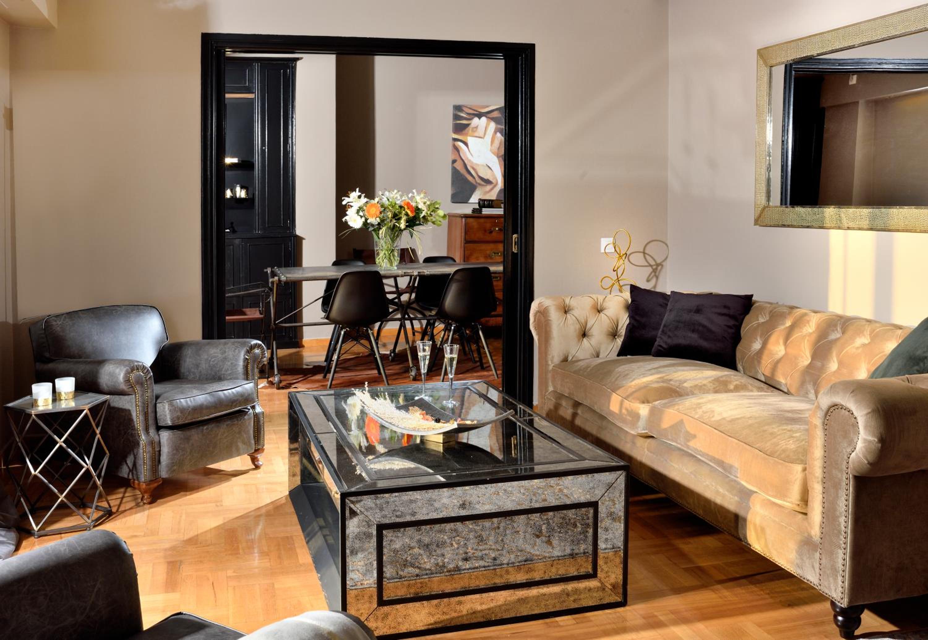 Deluxe Apartment