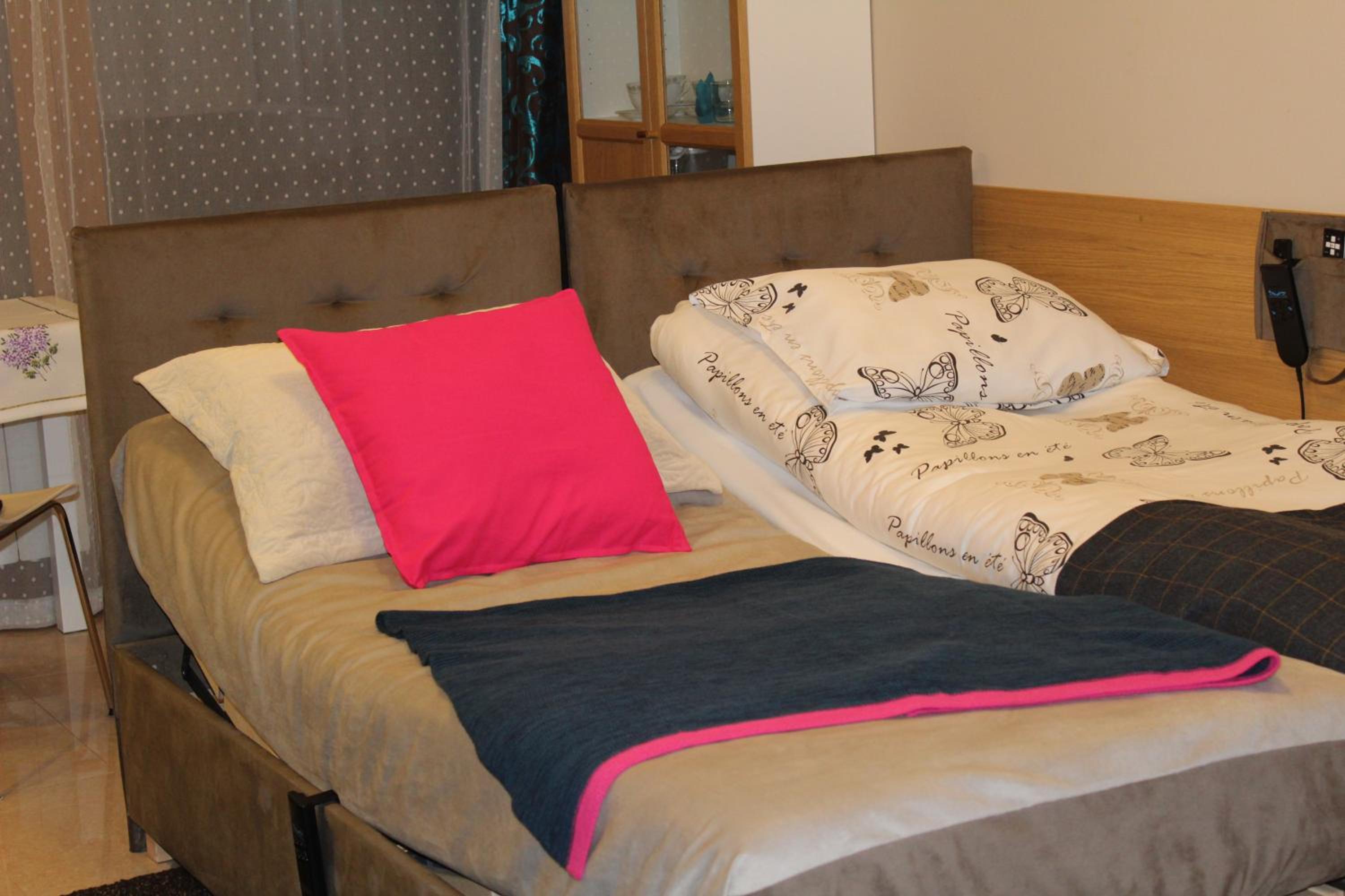 Studio Apartment with Kitchenette and Terrace - Photo 33