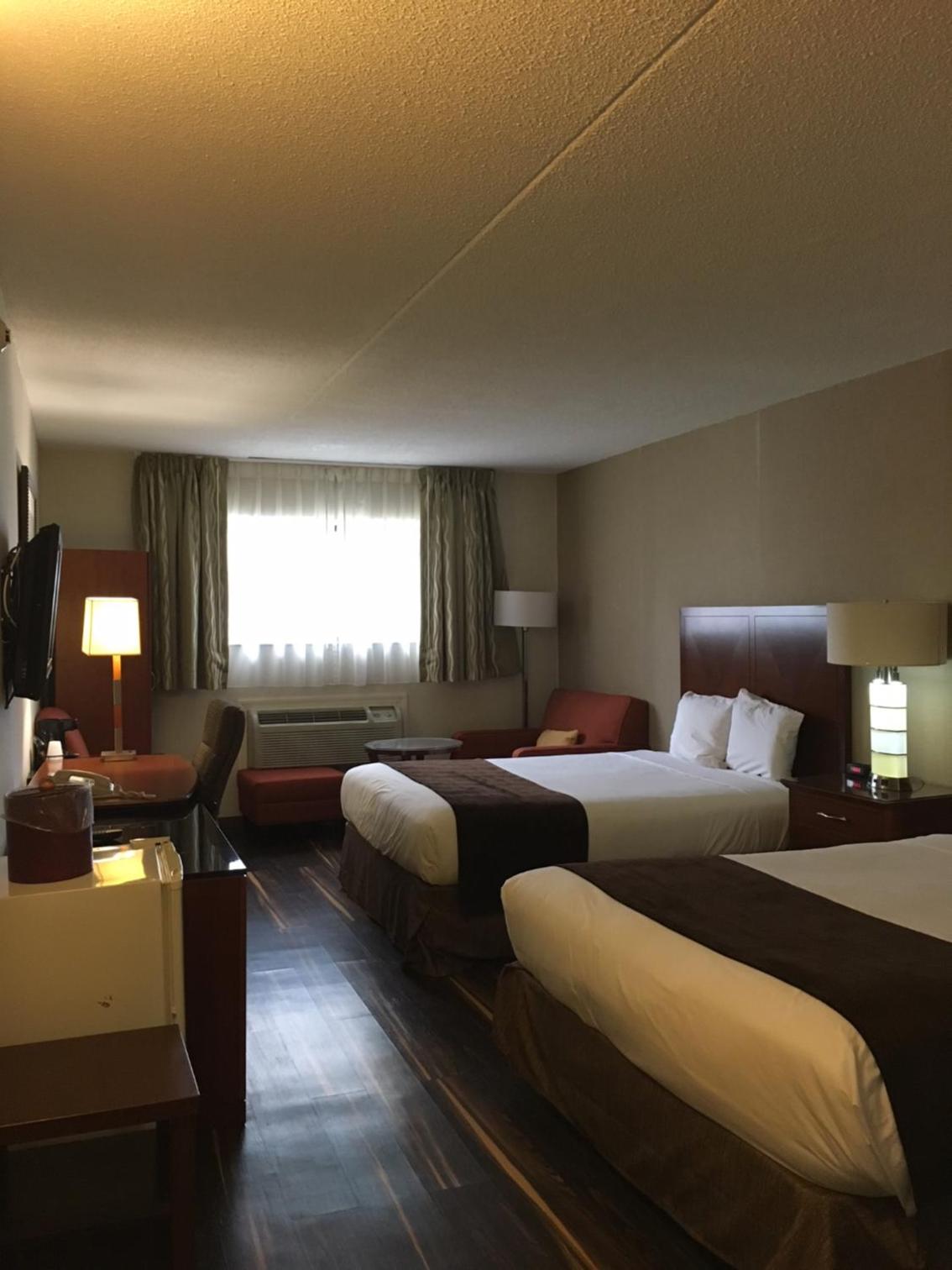 Double Room - Non Smoking photo 2