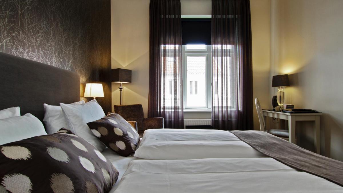 Executive Twin Room - Photo 3