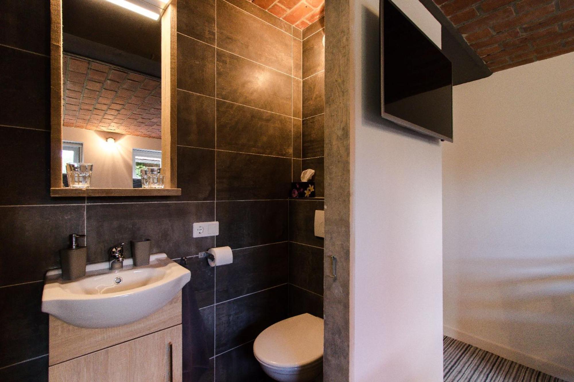 Double Room with Private Bathroom photo 2