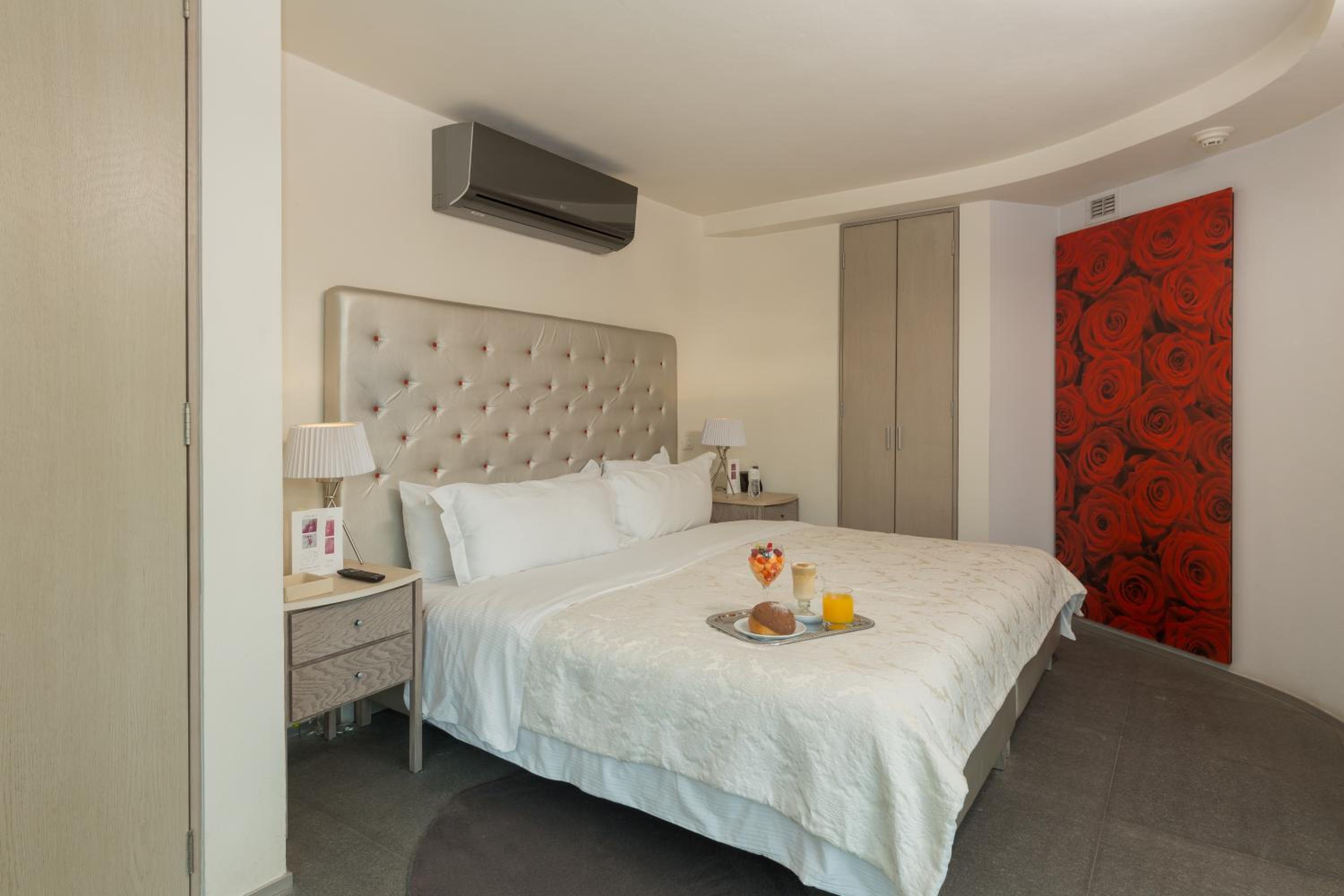 Executive Suite photo 2