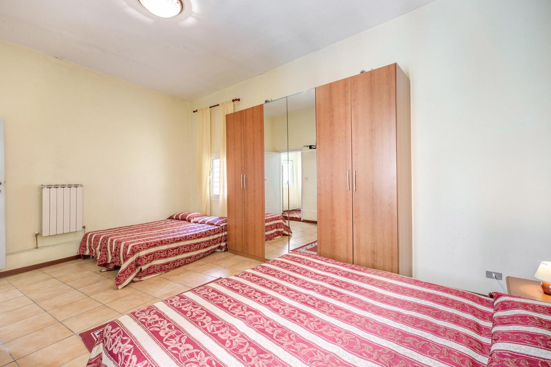 Maisonette photo 1