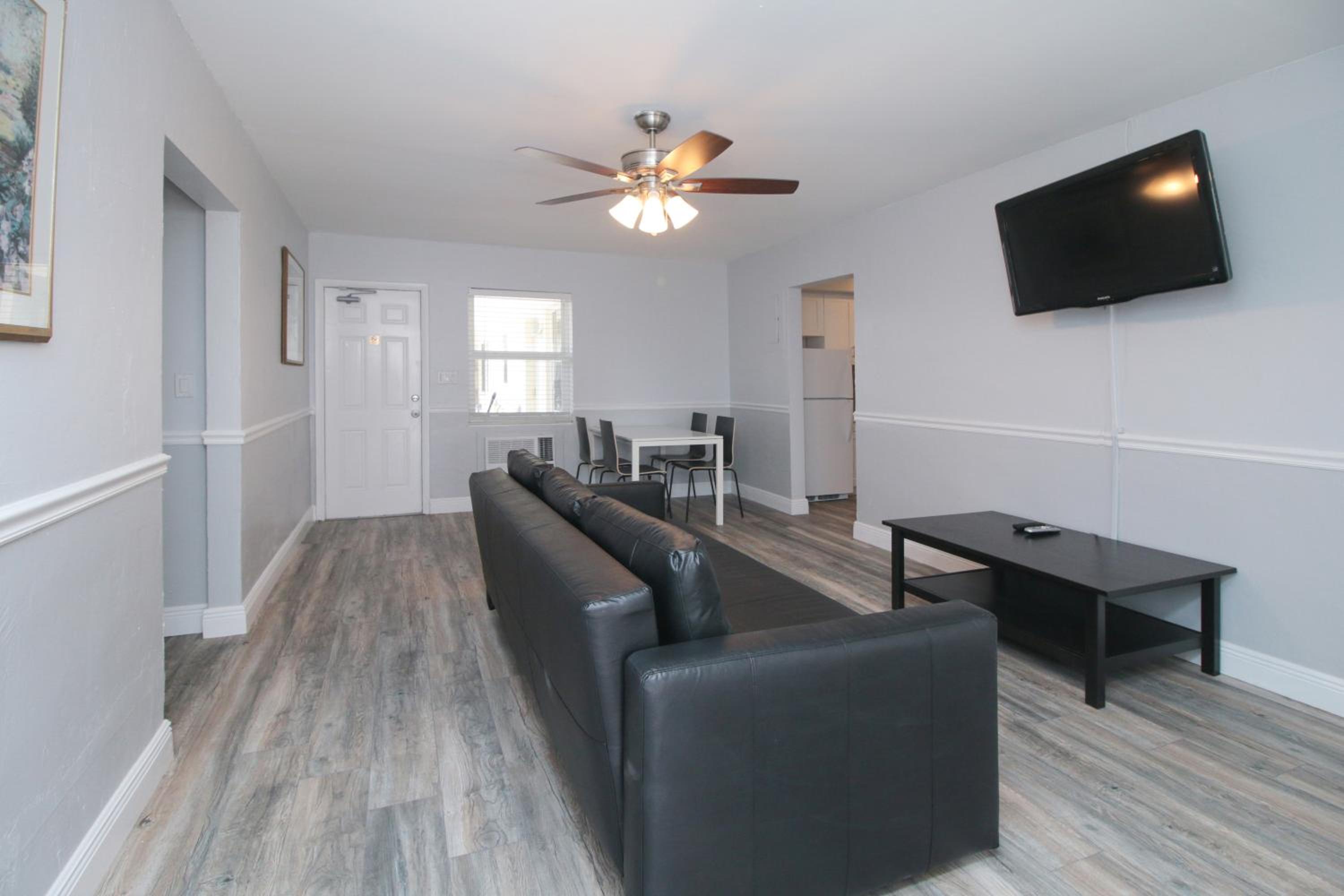 One-Bedroom King Bed