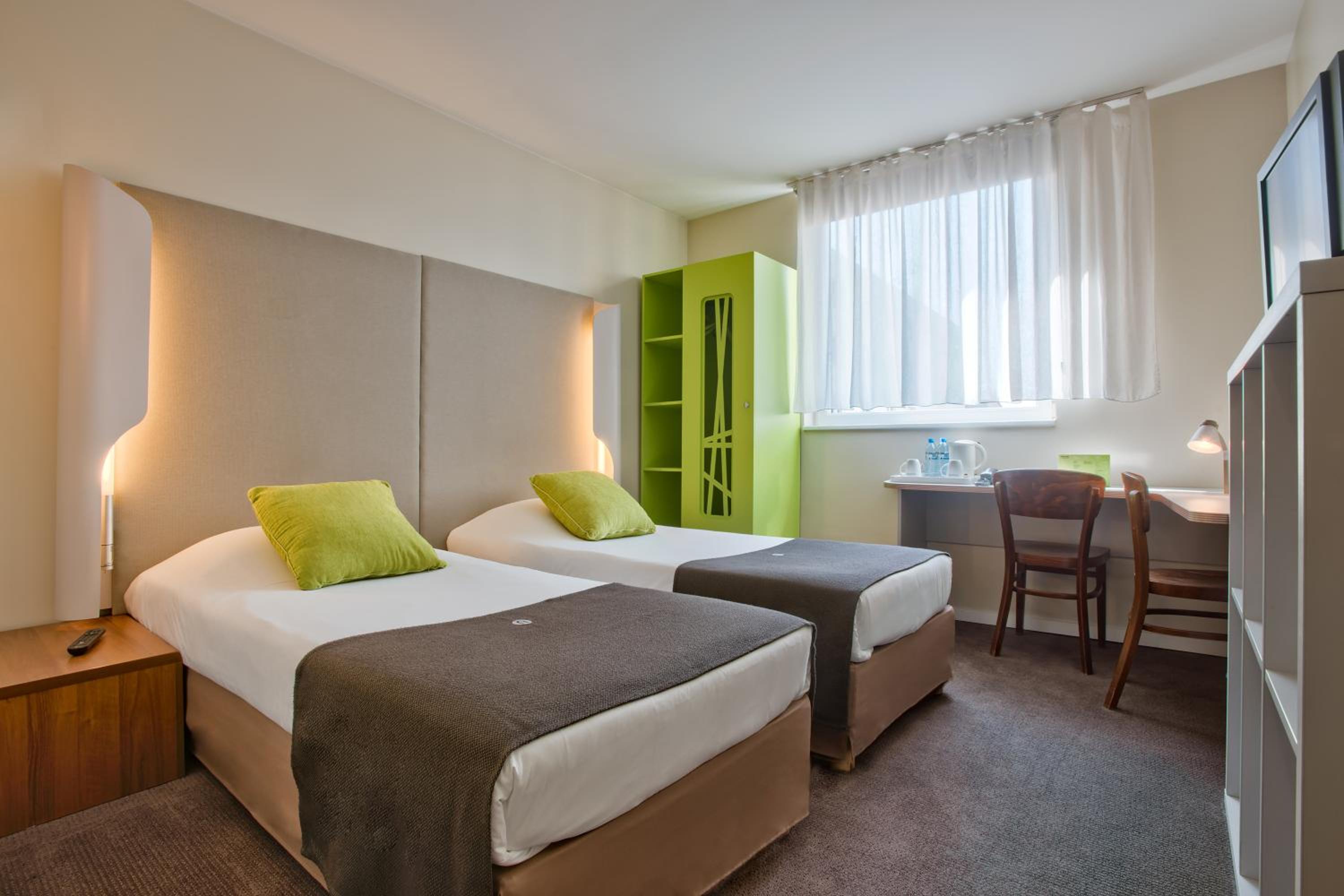 Twin Room - Photo 1