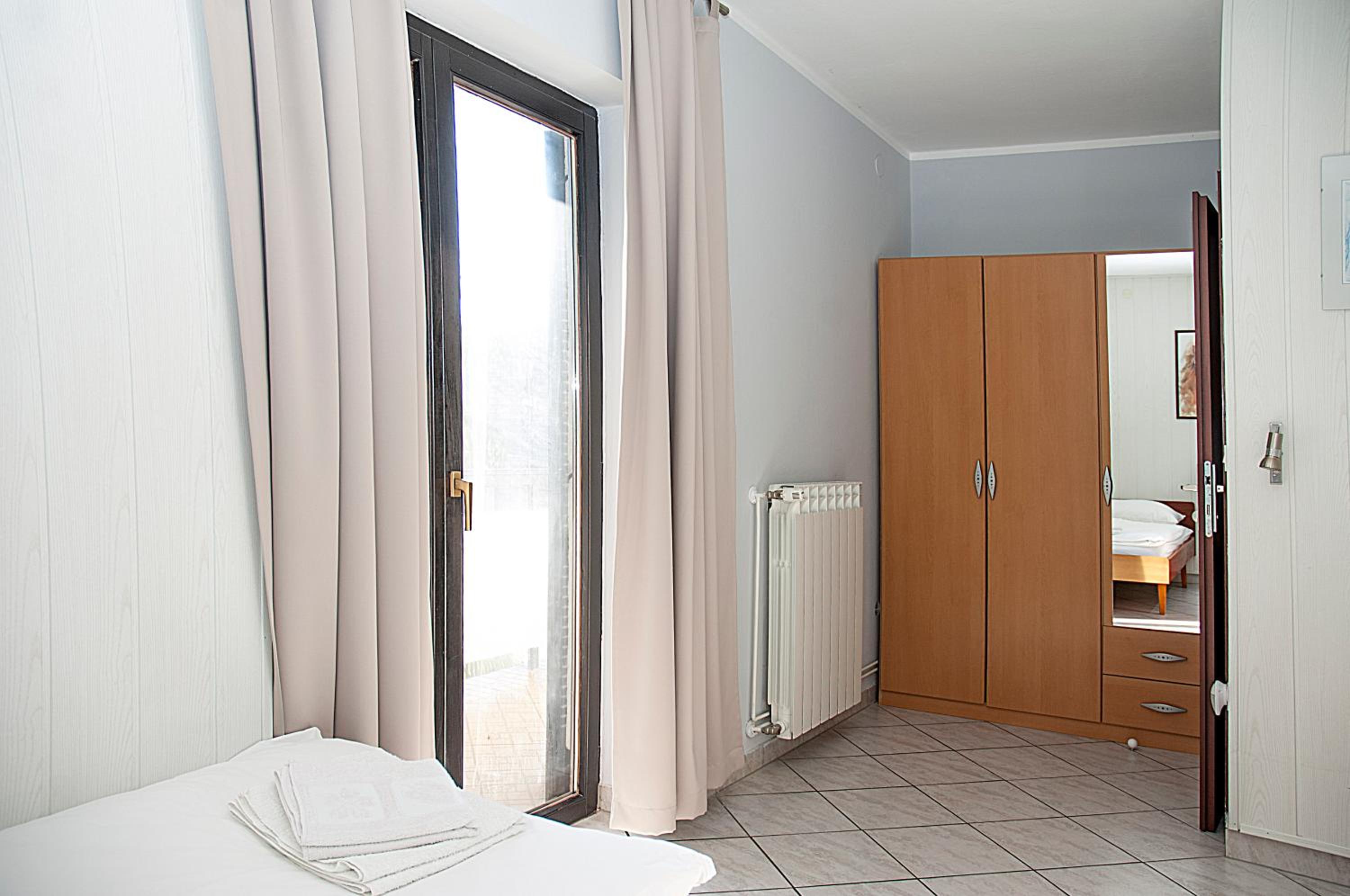 Two-Bedroom Apartment (4 Adults) photo 2