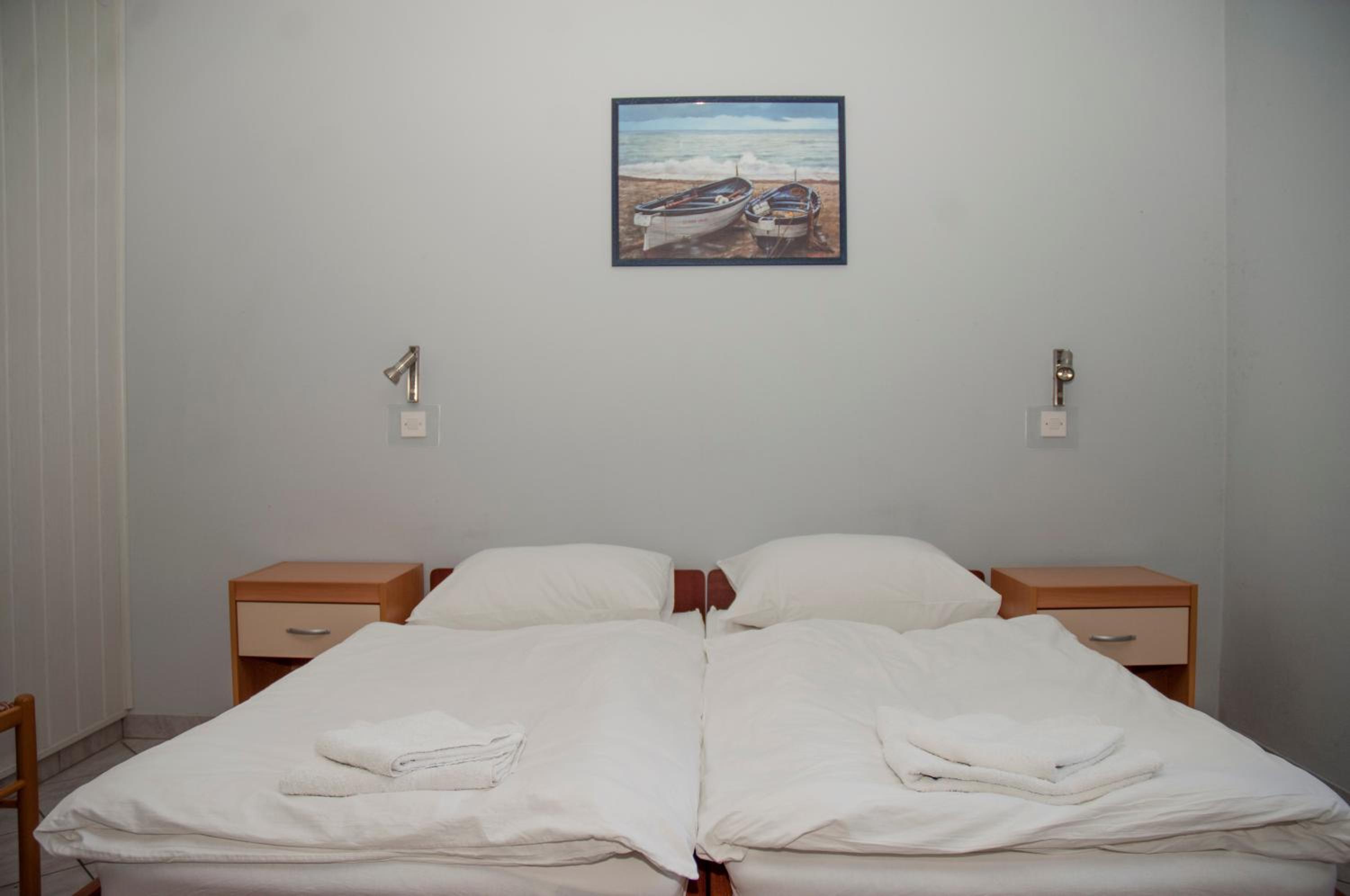 Three-Bedroom Apartment (8 Adults) photo 3