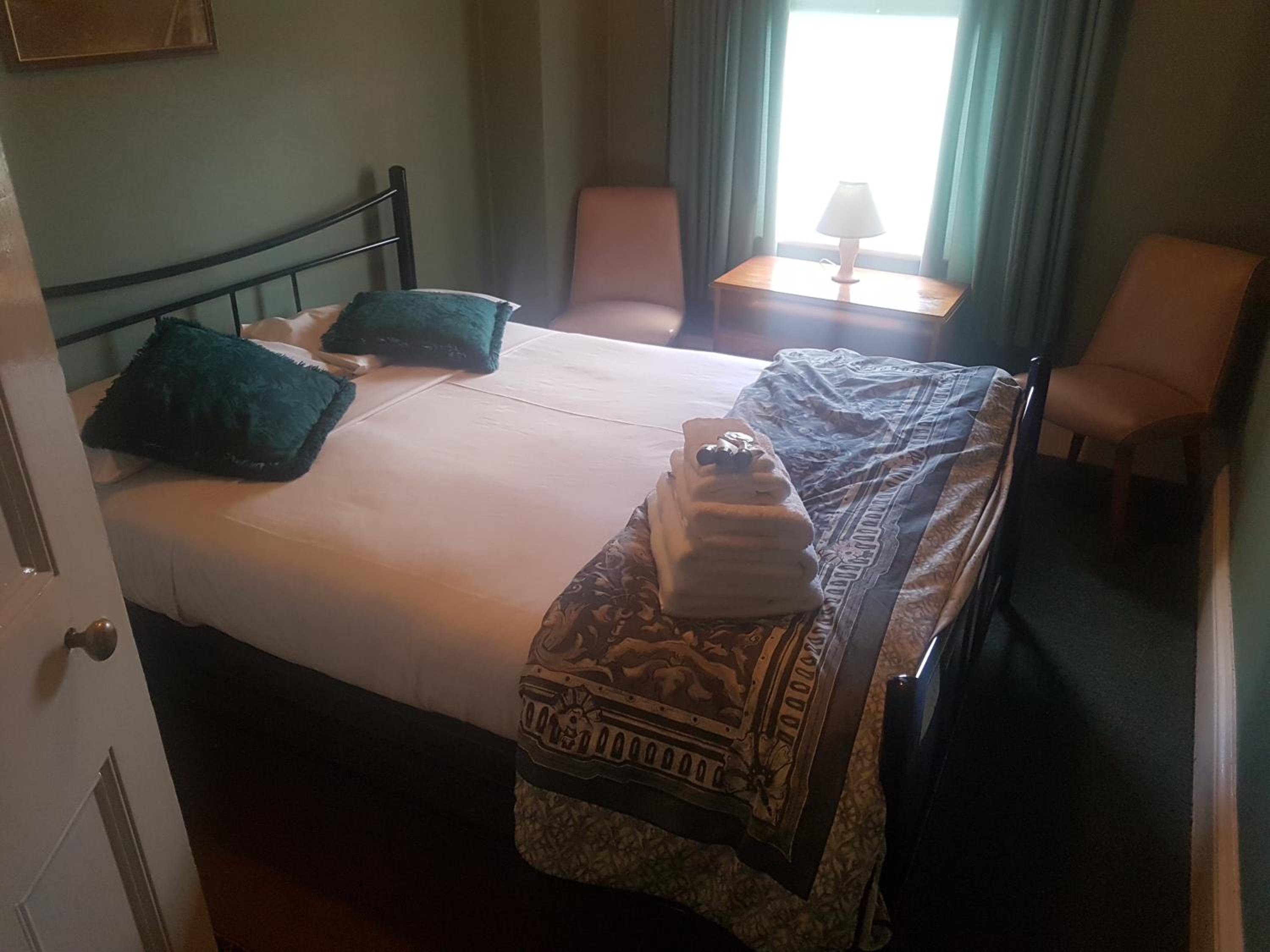 Budget Double Room photo 2