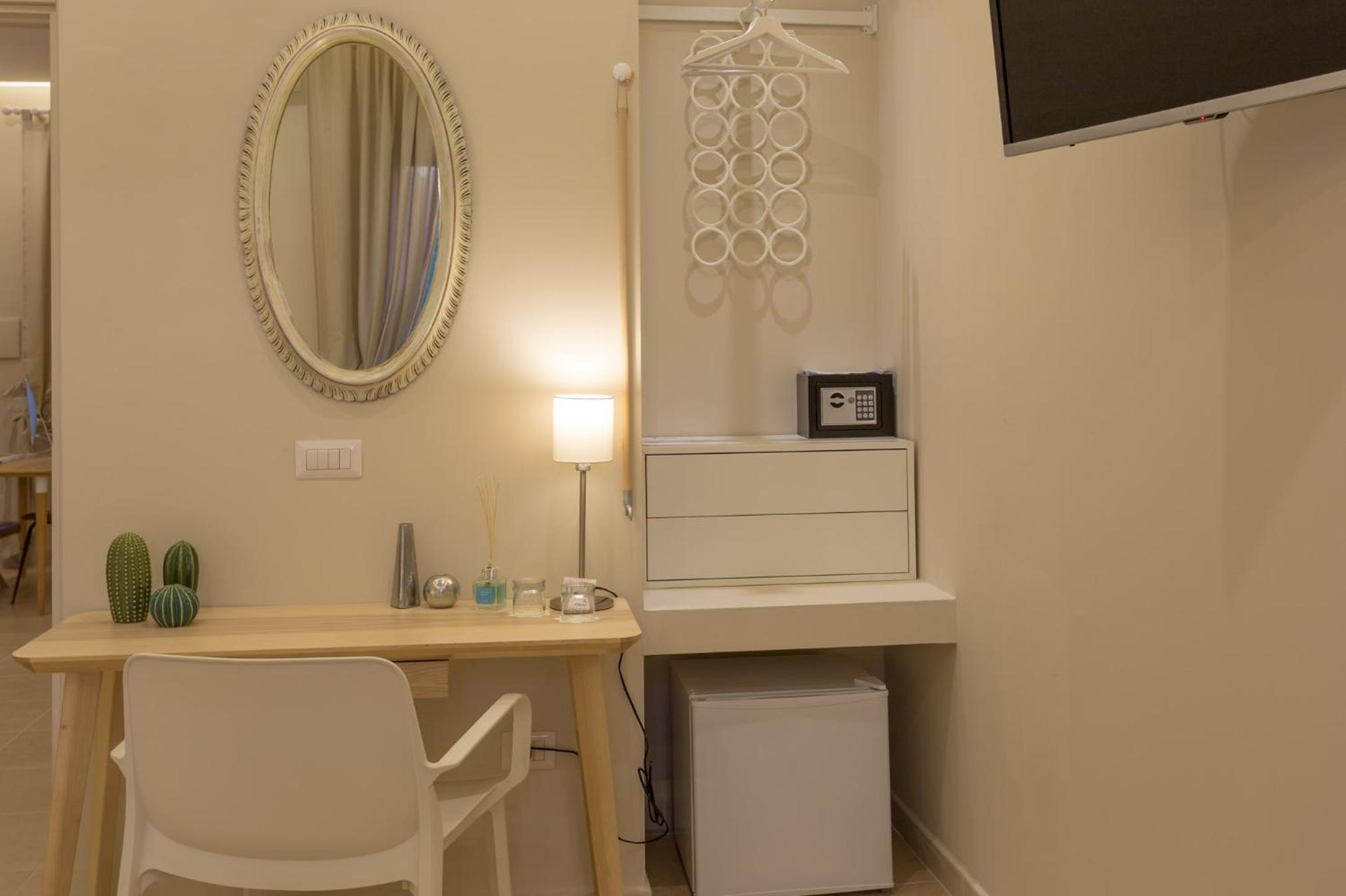 Budget Double Room photo 2