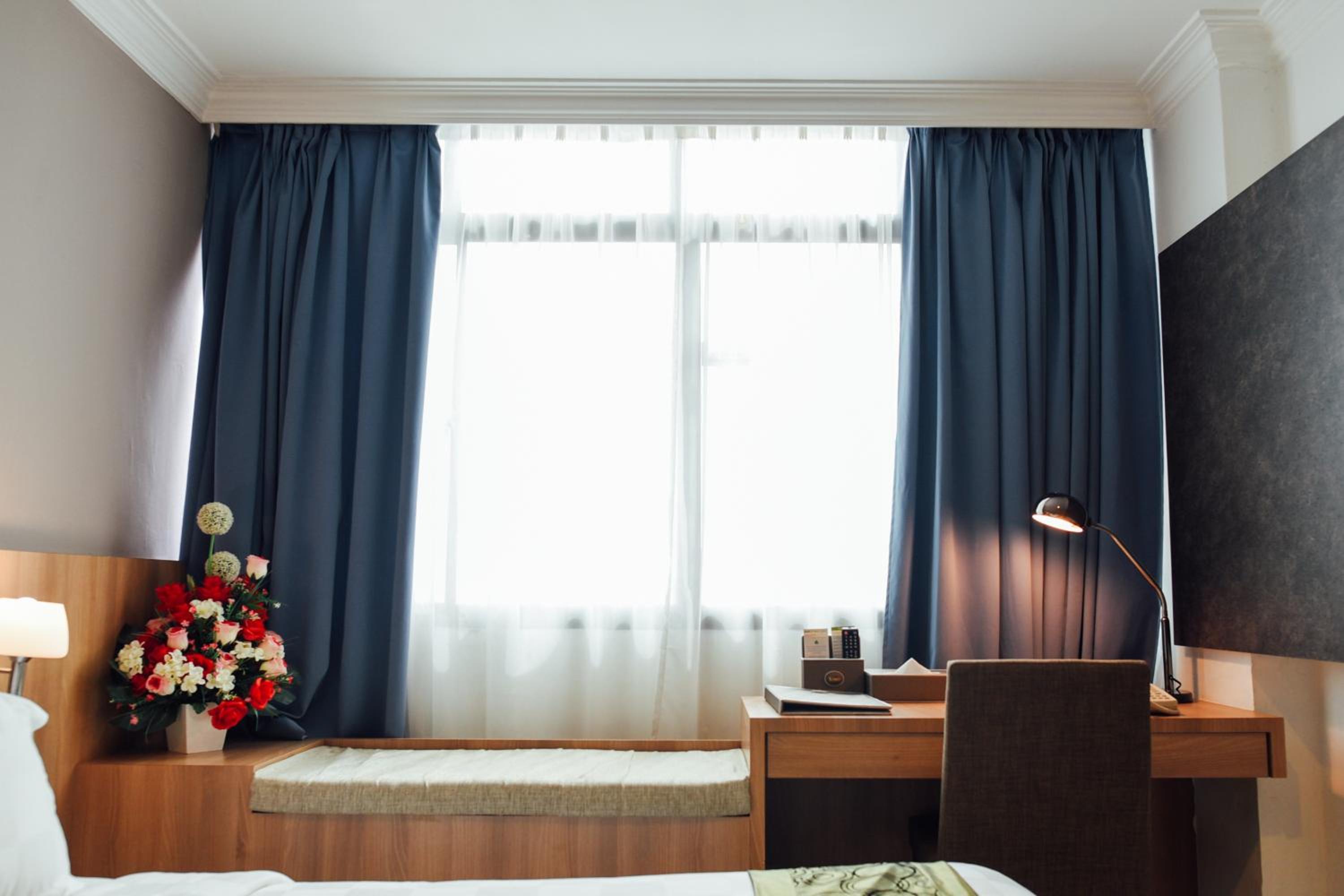 Standard Twin Room - Photo 2