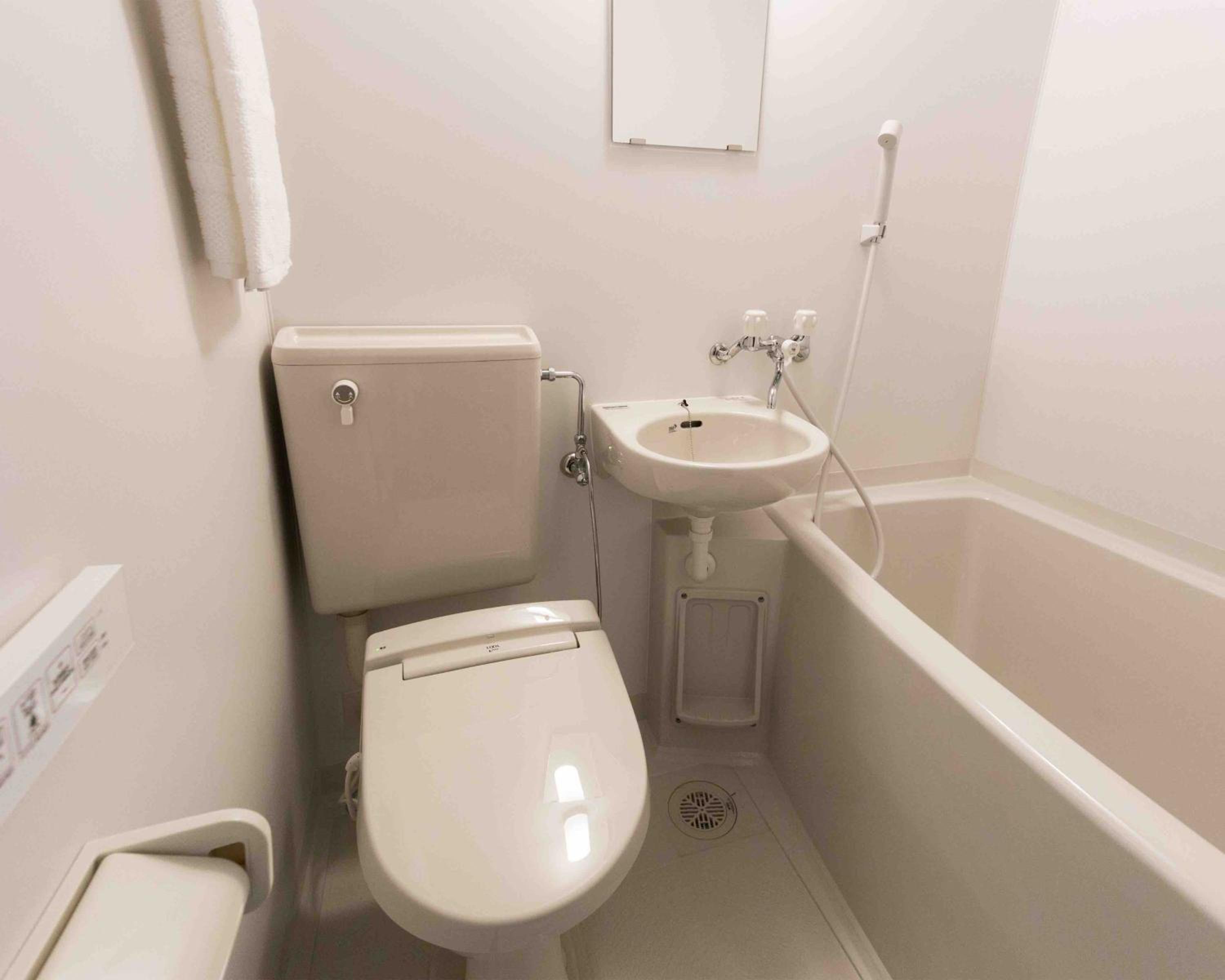 Triple Room with Bathroom photo 2