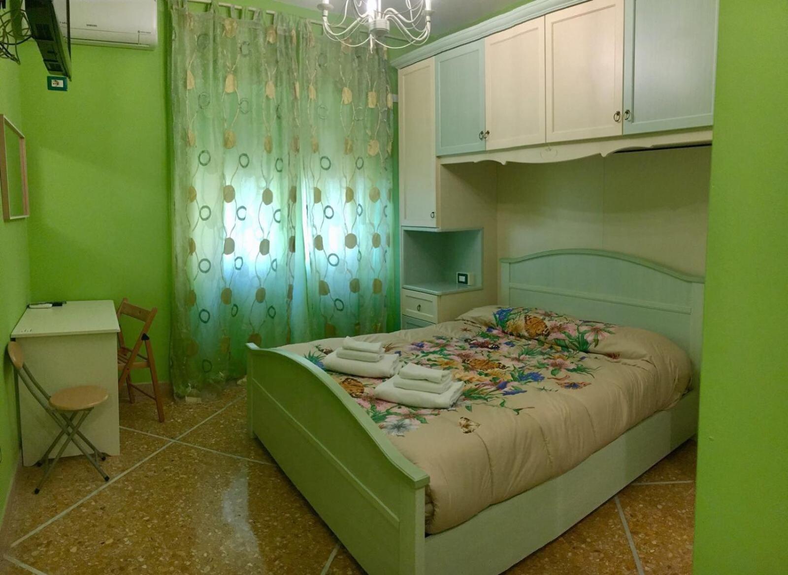 One-Bedroom Apartment (2 Adults)