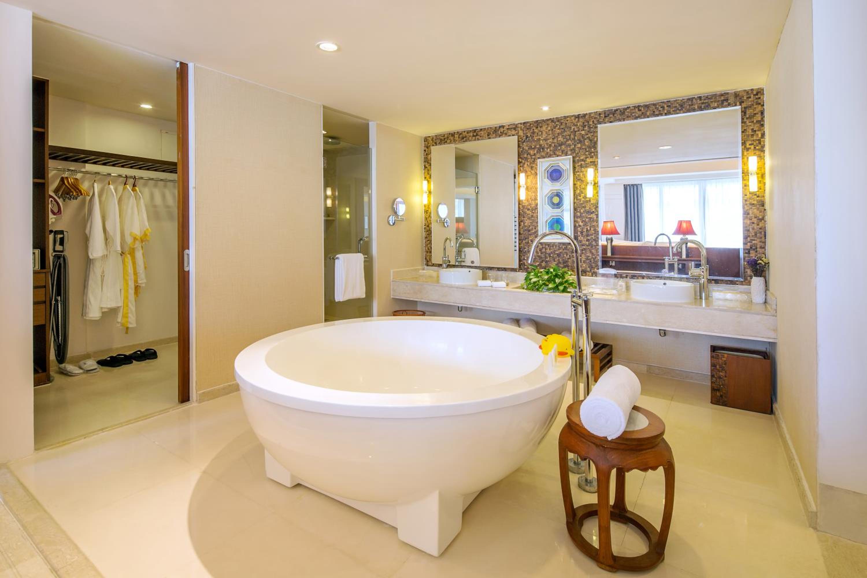 Two-Bedroom Deluxe Family Suite