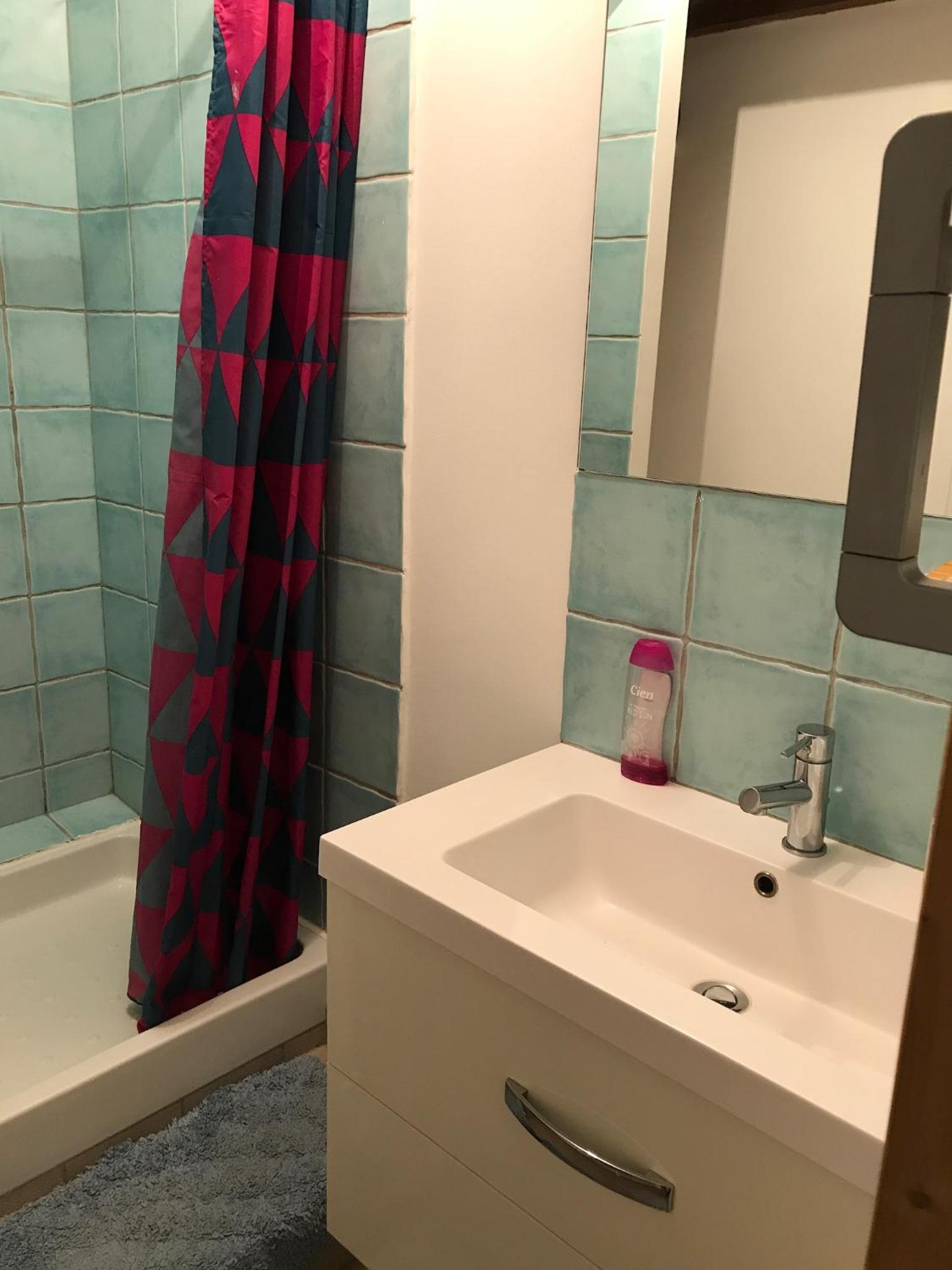 Double Room with Shared Bathroom photo 3