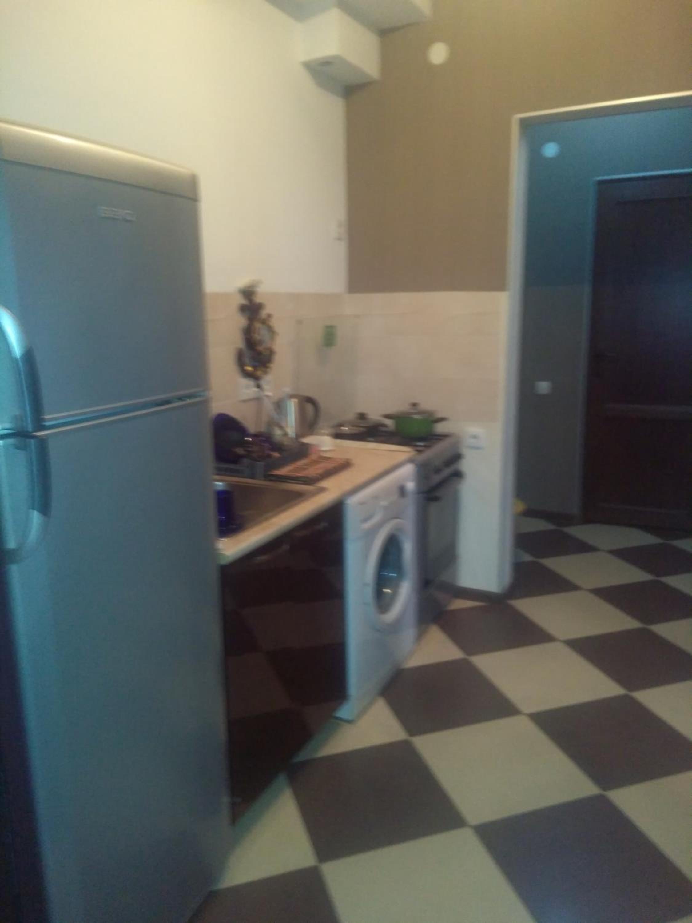 Apartment with Balcony - Photo 10