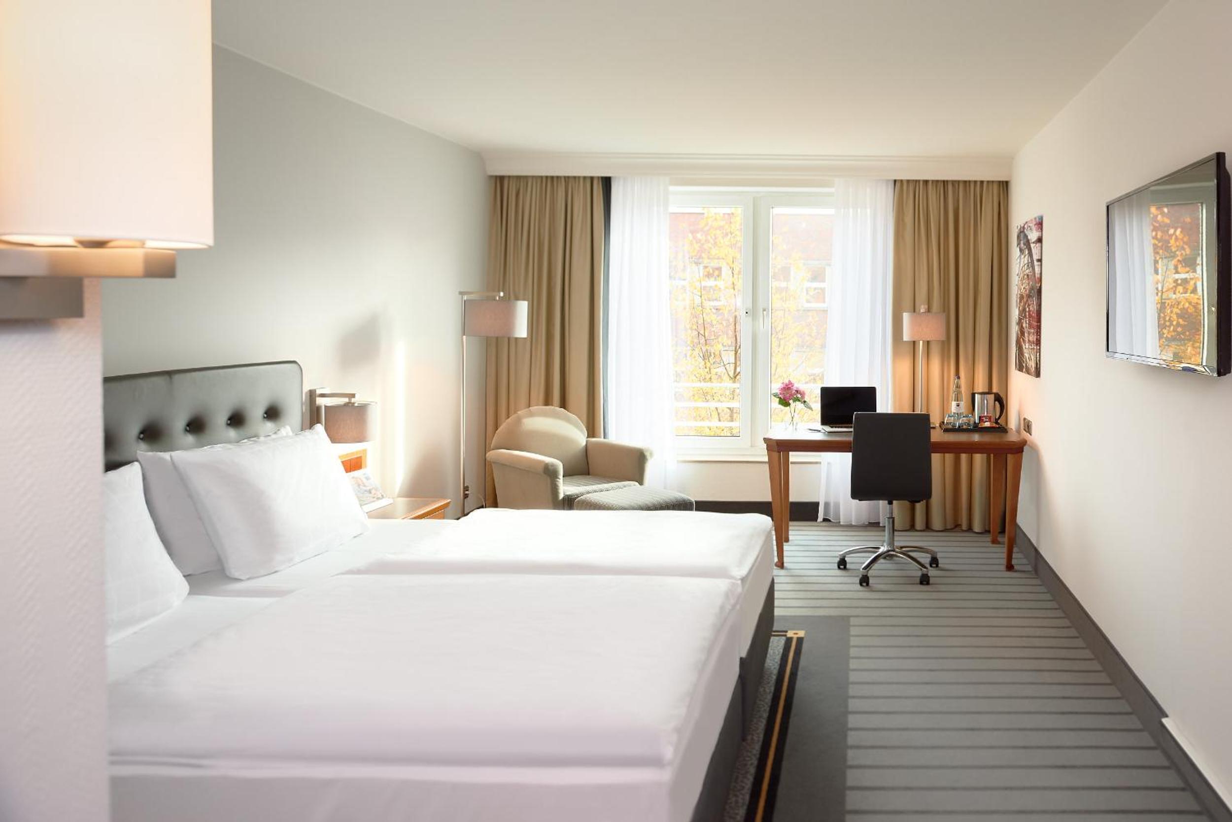Standard Double or Twin Room - Photo 1