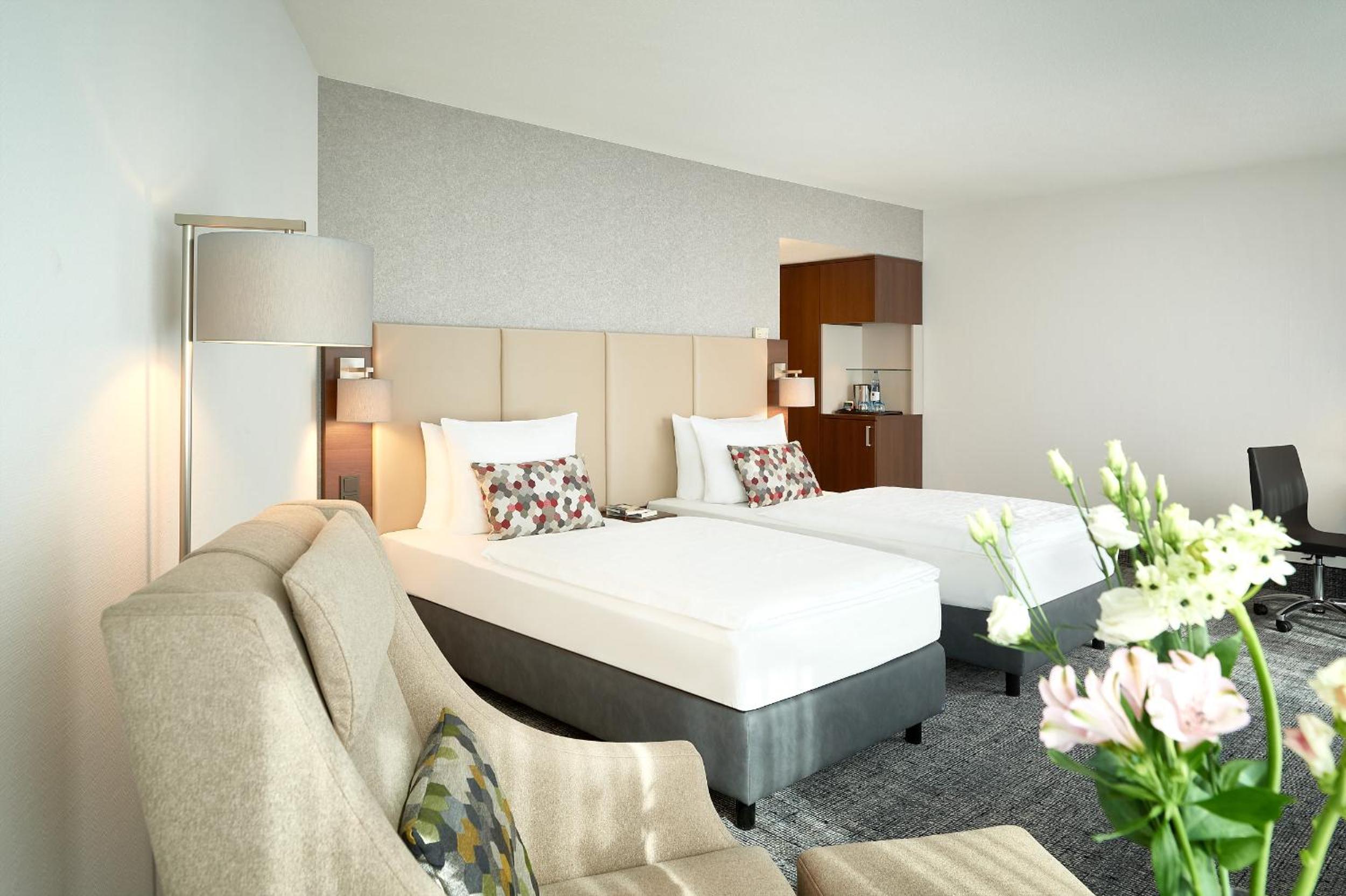 Deluxe Double Room - Photo 8