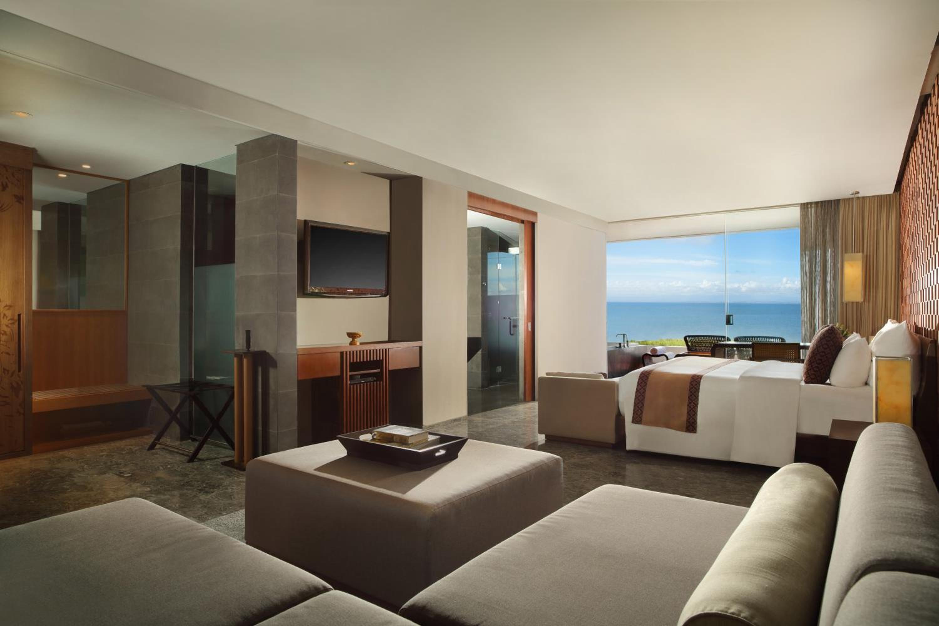 Ocean Front Suite with Free Benefits - Photo 1