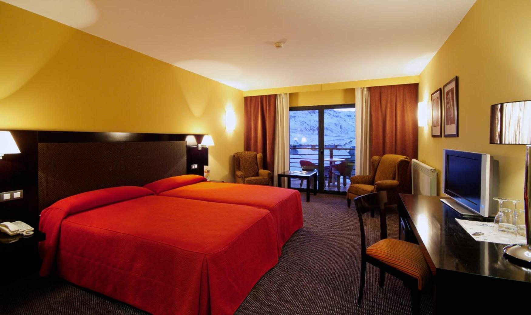 Triple Room (2 Adults + 1 Child) - Photo 5