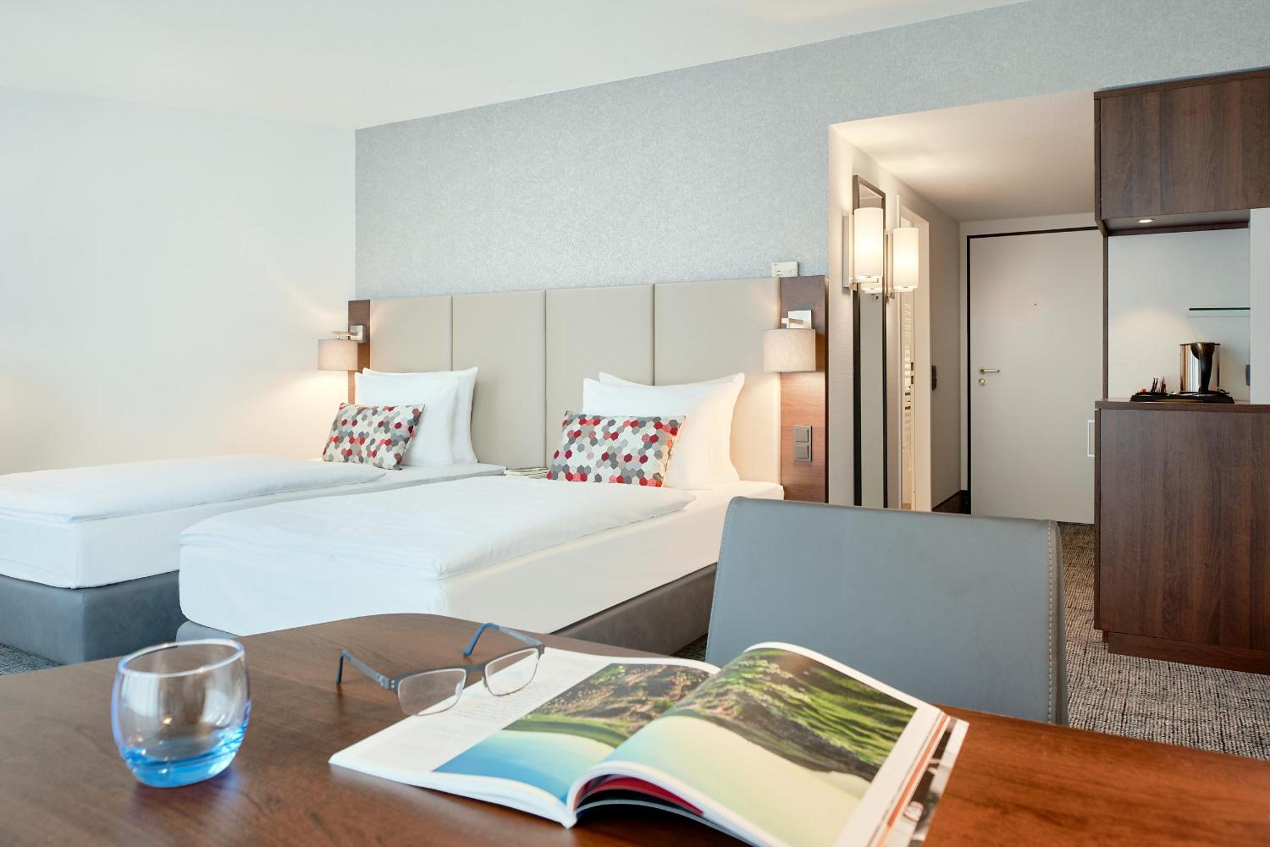 Deluxe Double Room - Photo 9