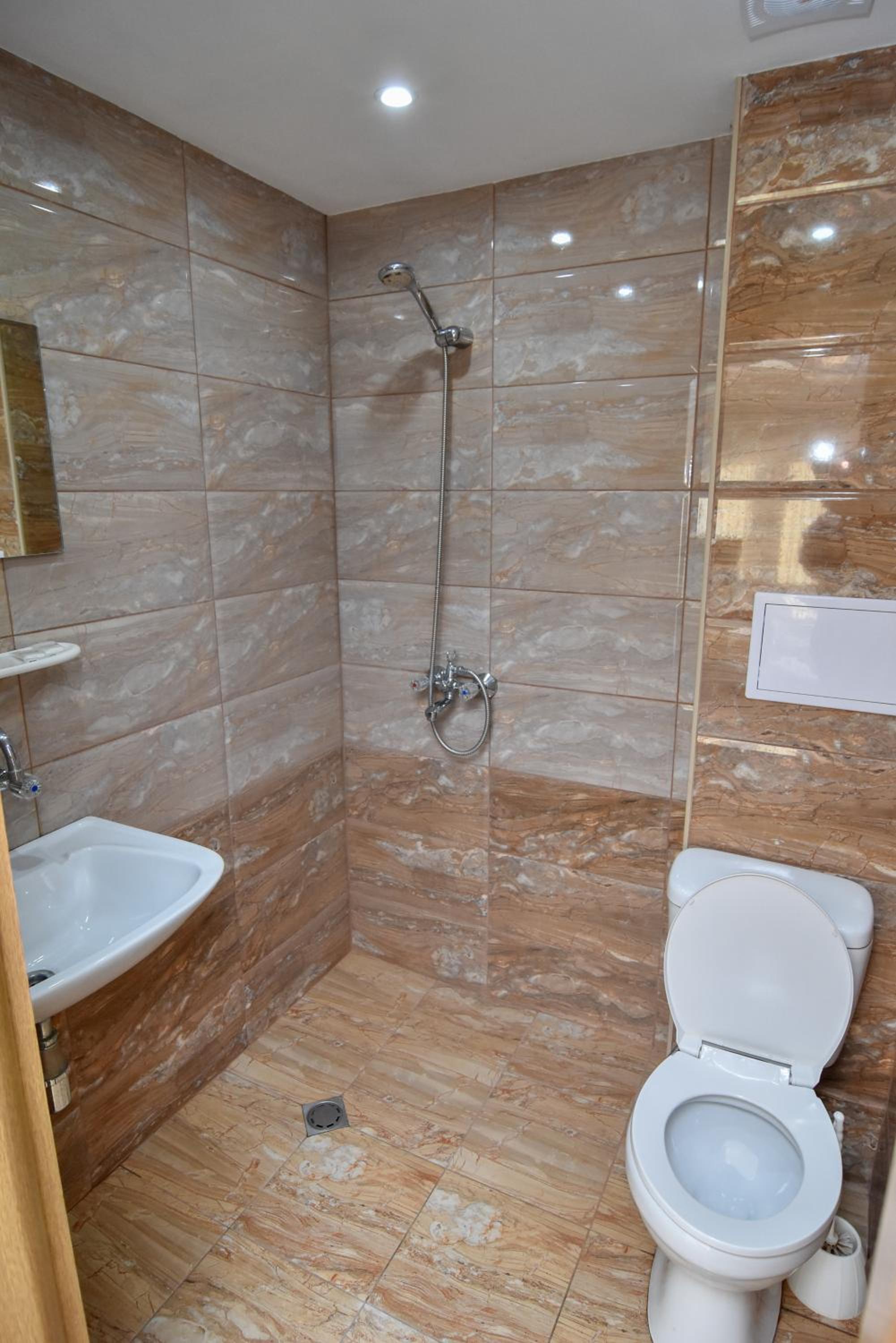 Triple Room with Balcony - Photo 1